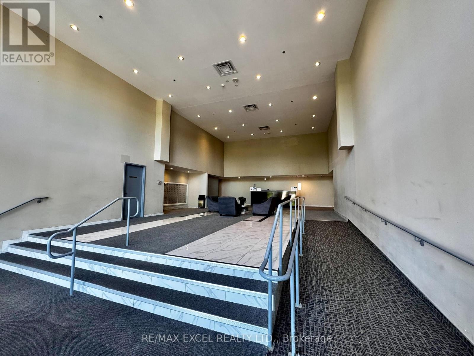 












610 - 22 EAST HAVEN DRIVE

,
Toronto (Birchcliffe-Cliffside),




Ontario
M1N1M2


