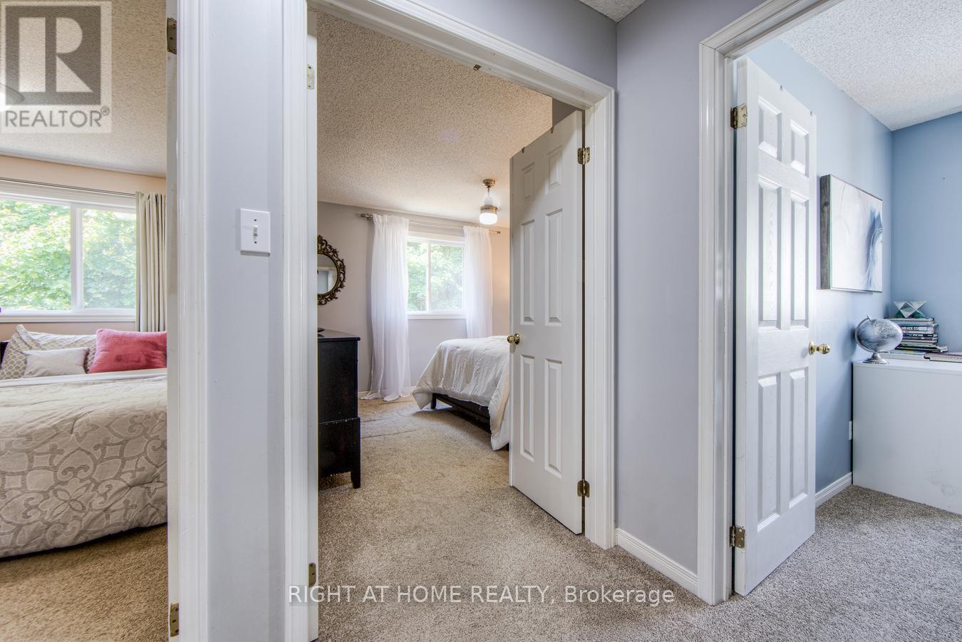 












16 JOHN WALTER CRESCENT

,
Clarington (Courtice),




Ontario
L1E2W6

