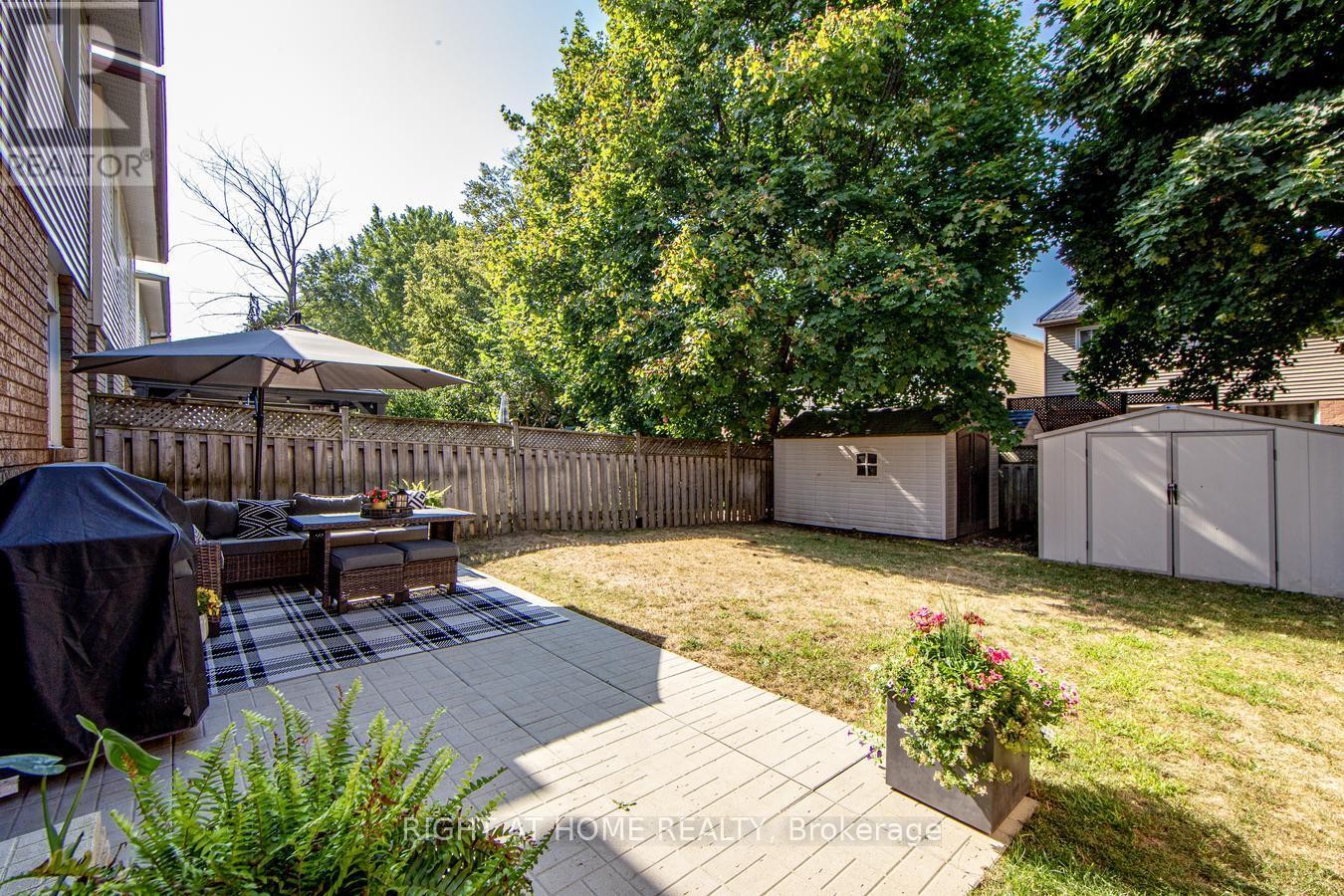 












16 JOHN WALTER CRESCENT

,
Clarington (Courtice),




Ontario
L1E2W6

