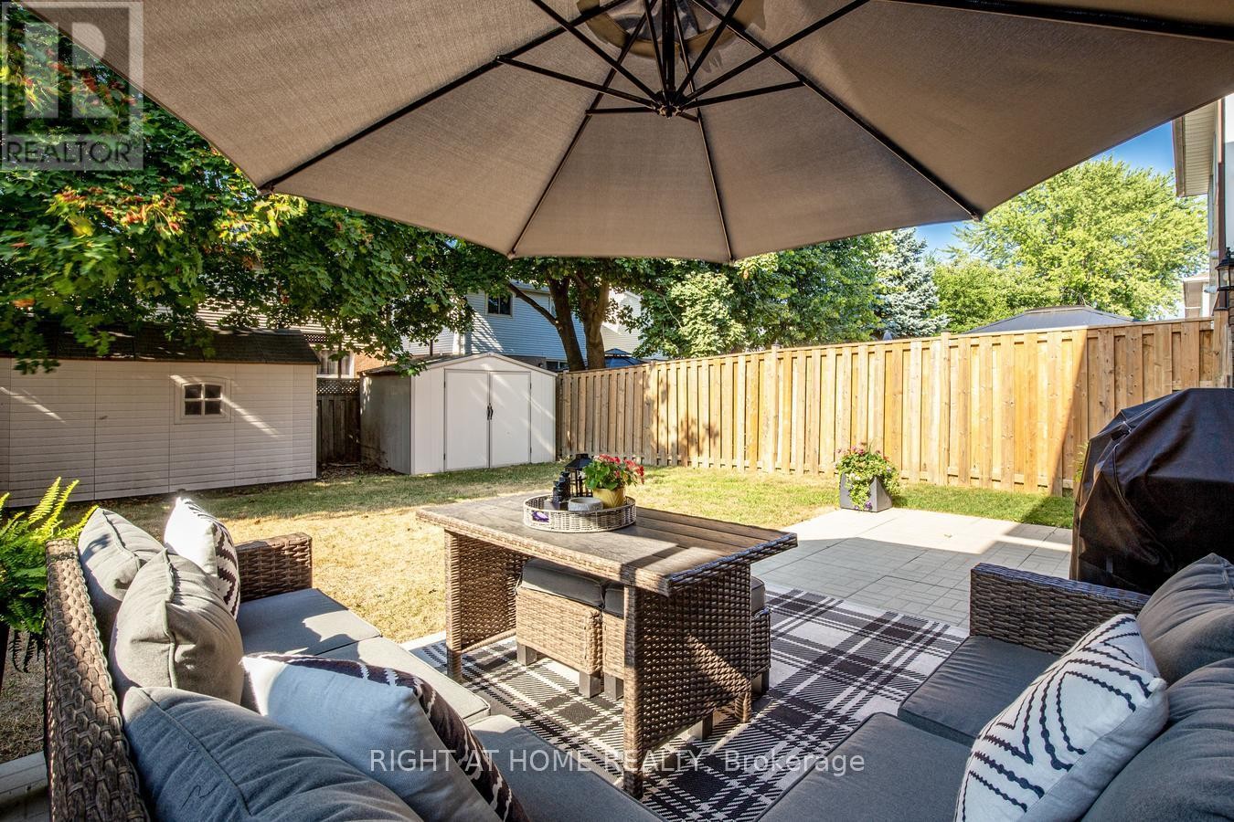












16 JOHN WALTER CRESCENT

,
Clarington (Courtice),




Ontario
L1E2W6

