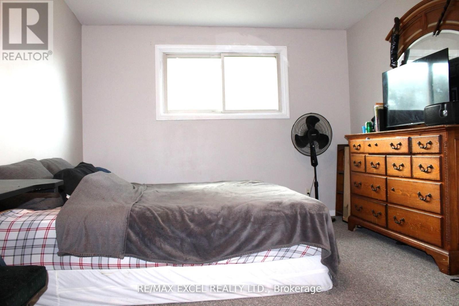 












216 NORTHMINSTER COURT

,
Oshawa (Centennial),




Ontario
L1G3T3

