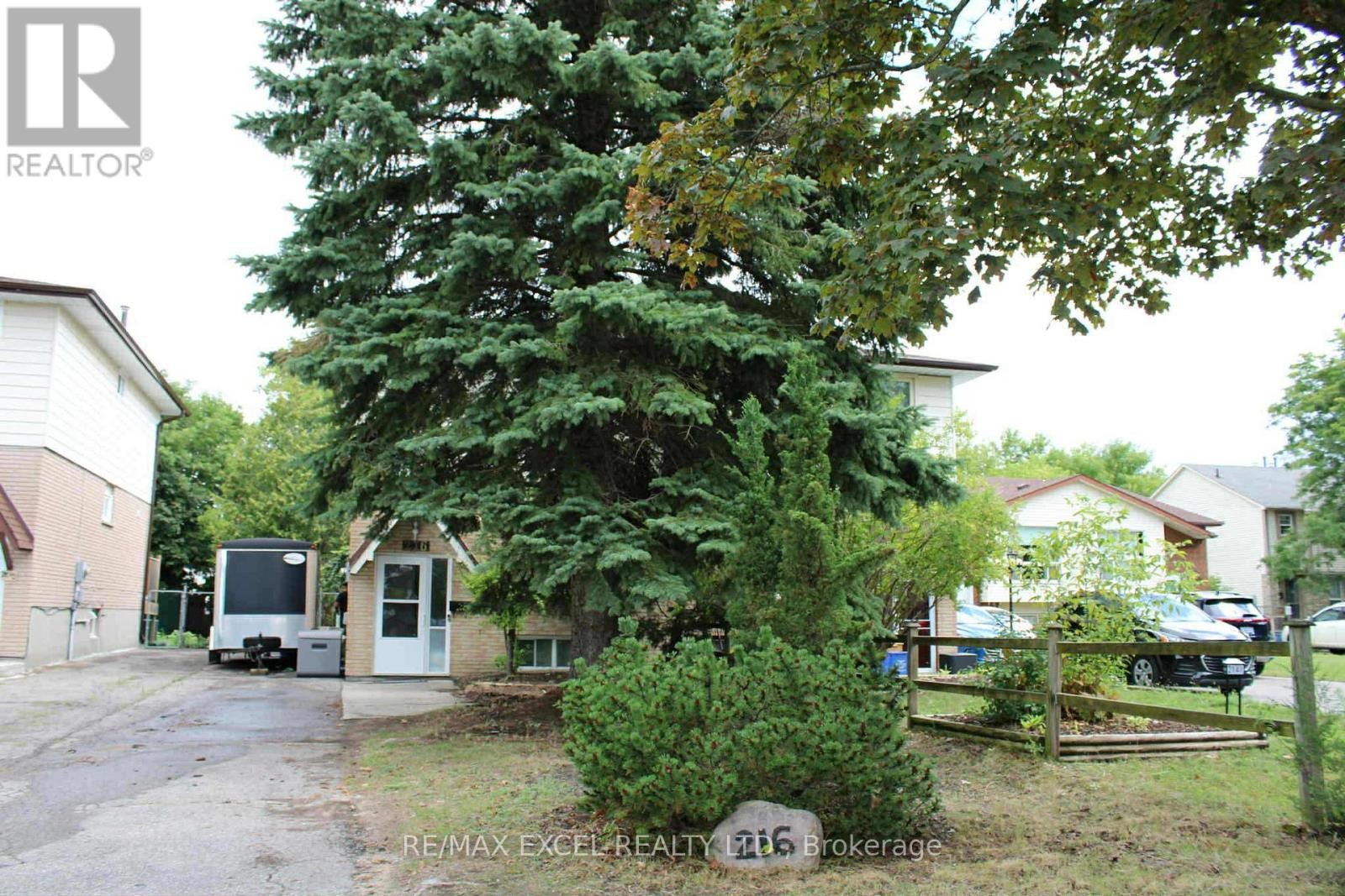 












216 NORTHMINSTER COURT

,
Oshawa (Centennial),




Ontario
L1G3T3

