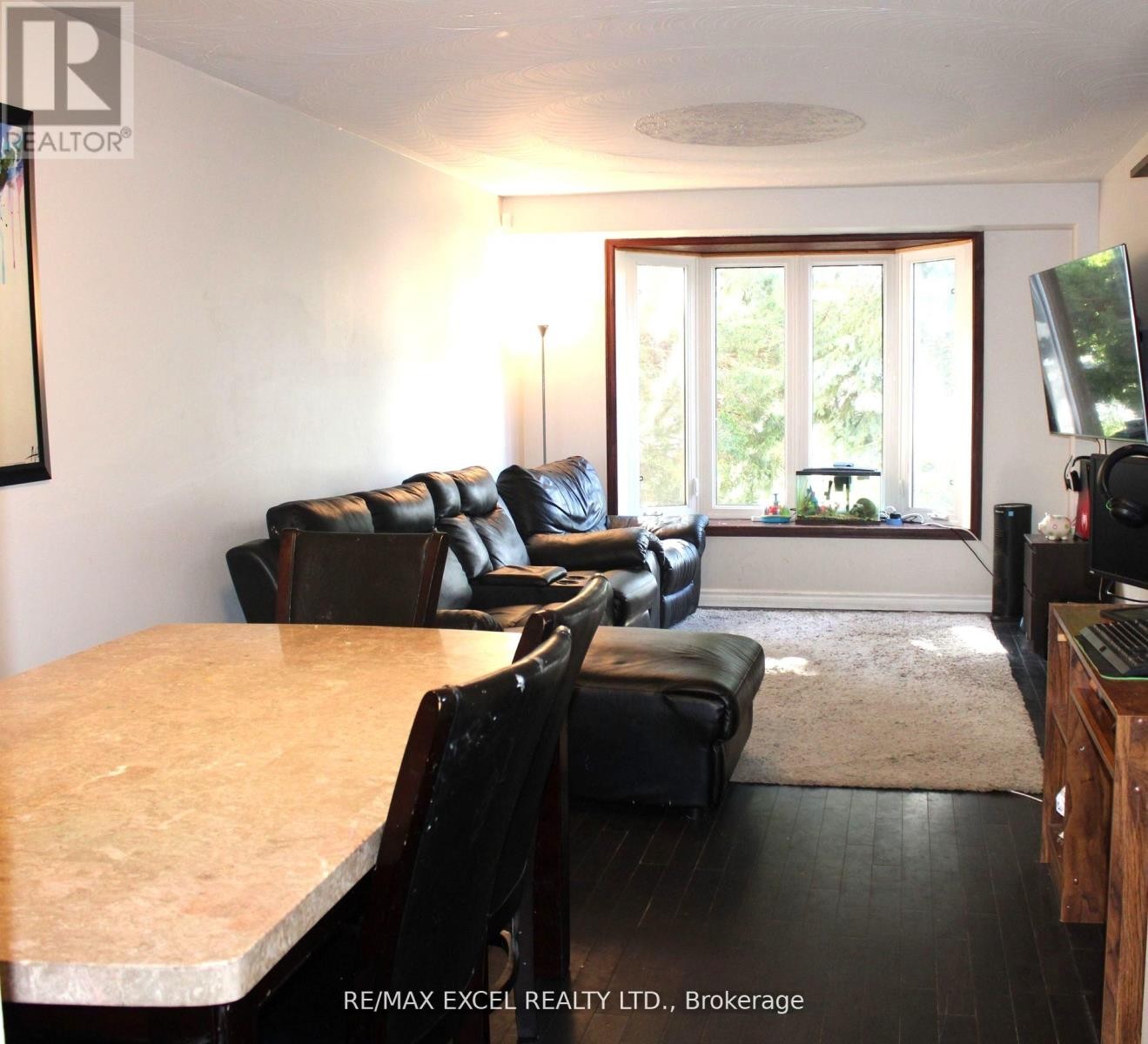 












216 NORTHMINSTER COURT

,
Oshawa (Centennial),




Ontario
L1G3T3

