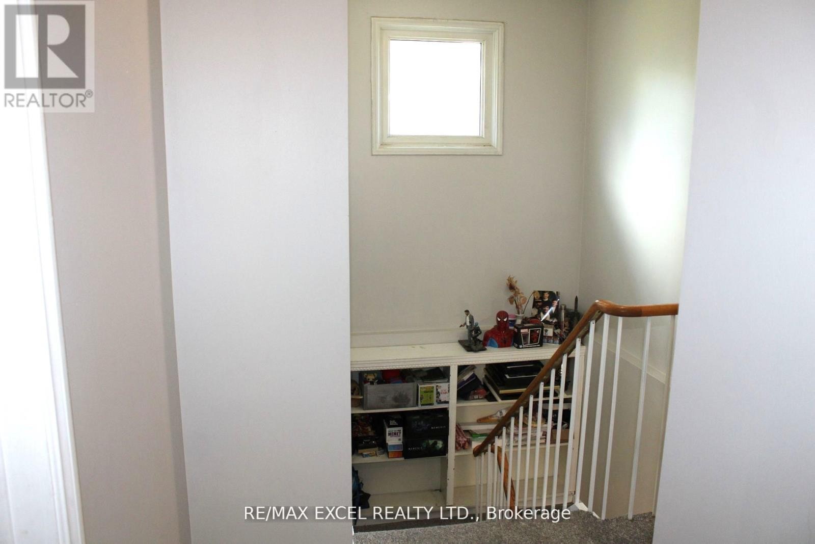 












216 NORTHMINSTER COURT

,
Oshawa (Centennial),




Ontario
L1G3T3

