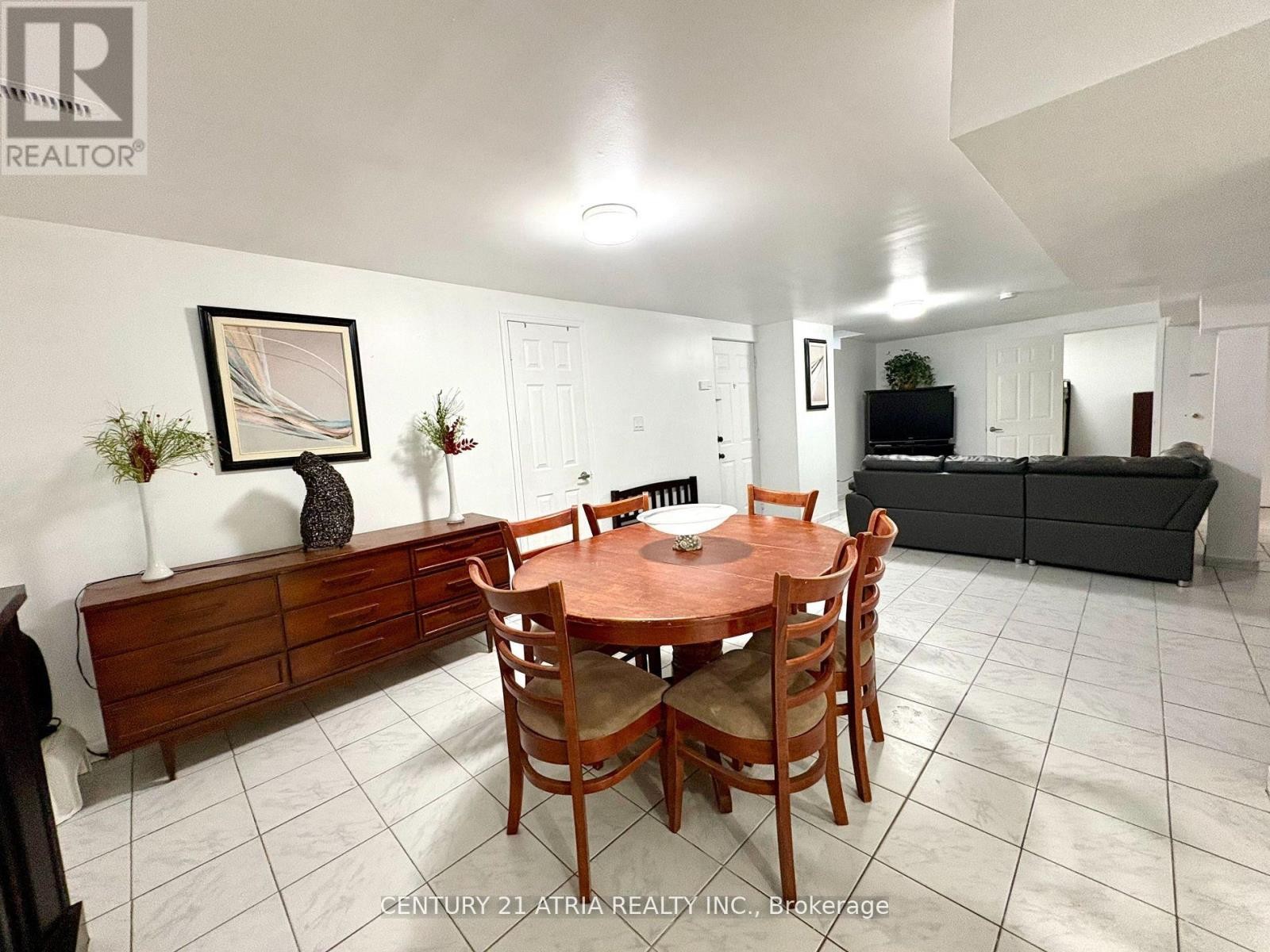 












BSMT - 508 LIGHTFOOT PLACE

,
Pickering (Woodlands),




Ontario
L1V5Z5

