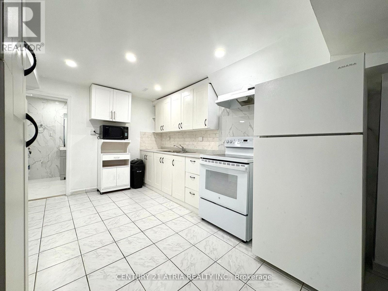 












BSMT - 508 LIGHTFOOT PLACE

,
Pickering (Woodlands),




Ontario
L1V5Z5

