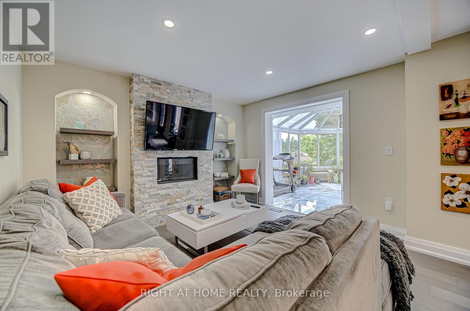 












1482 OLD FOREST ROAD

,
Pickering (Woodlands),




Ontario
L1V1N9

