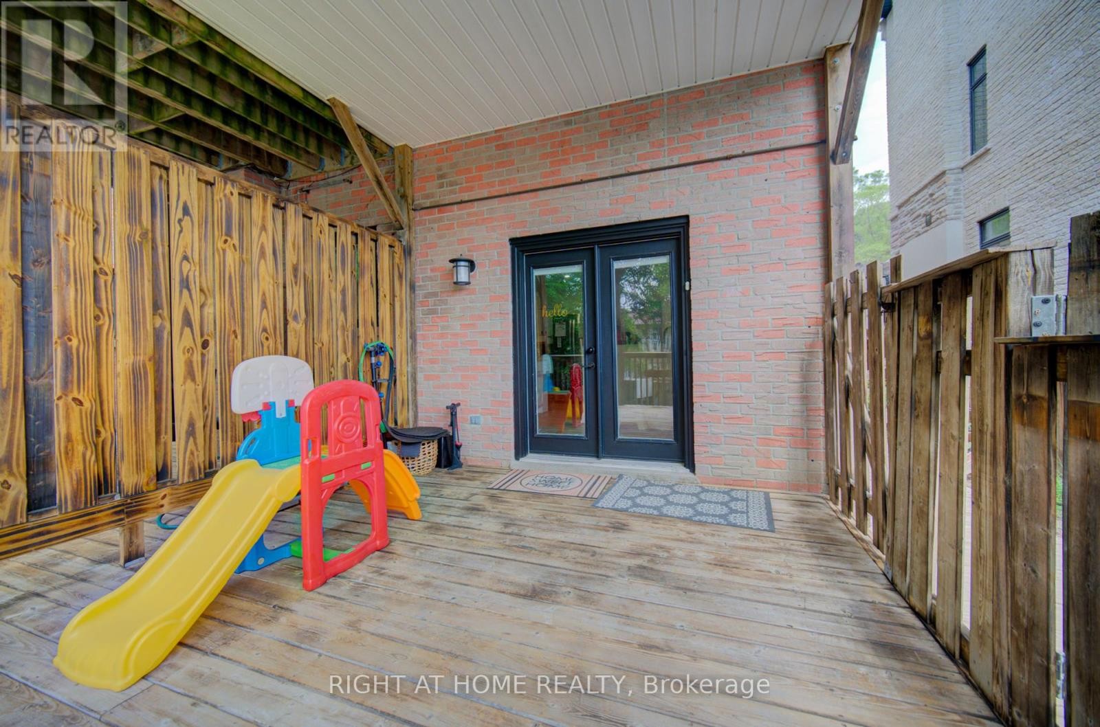 












1482 OLD FOREST ROAD

,
Pickering (Woodlands),




Ontario
L1V1N9

