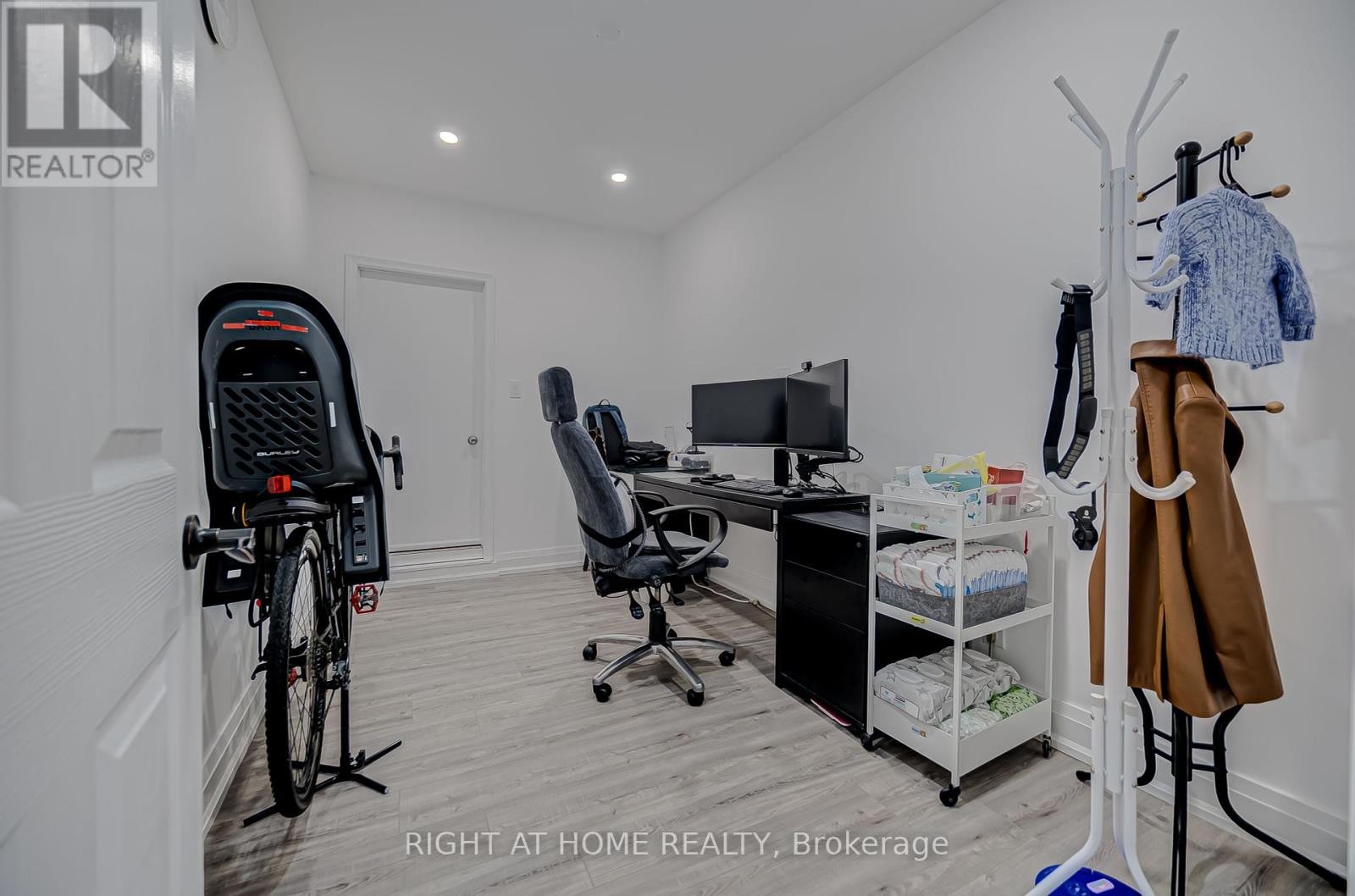 












1482 OLD FOREST ROAD

,
Pickering (Woodlands),




Ontario
L1V1N9

