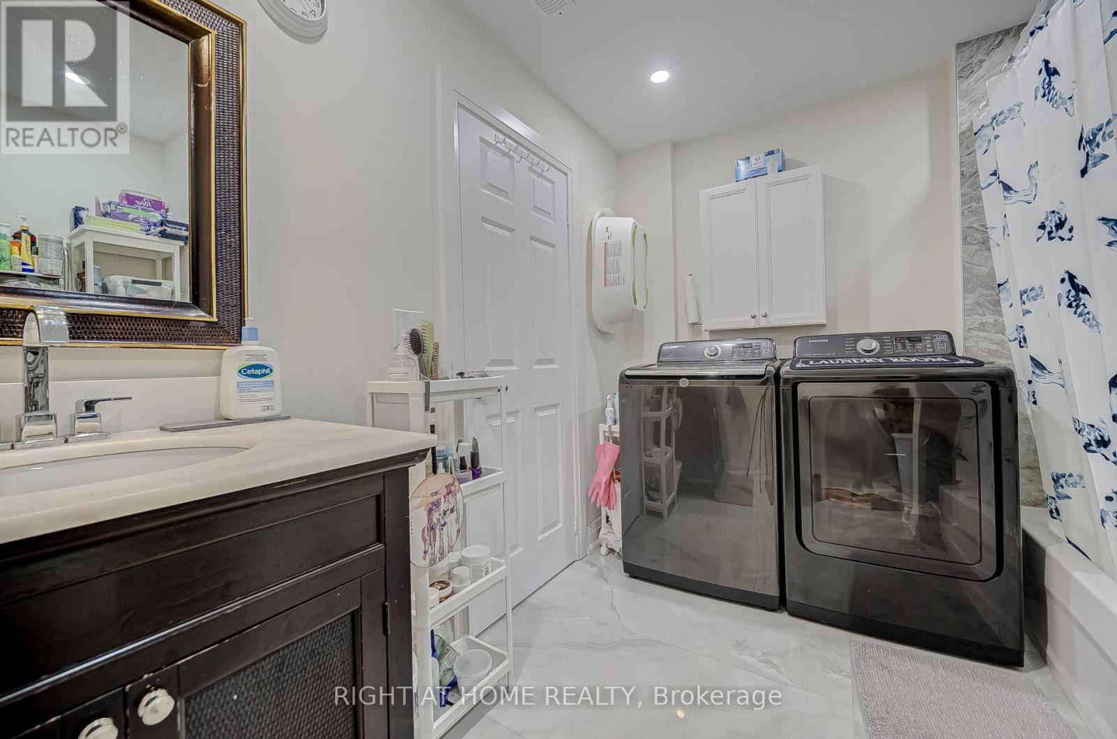 












1482 OLD FOREST ROAD

,
Pickering (Woodlands),




Ontario
L1V1N9

