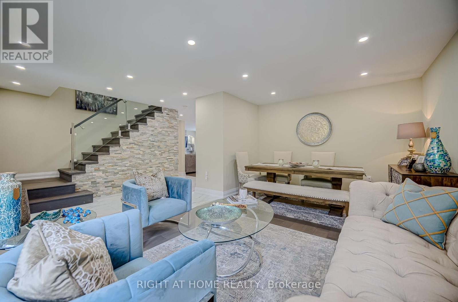 












1482 OLD FOREST ROAD

,
Pickering (Woodlands),




Ontario
L1V1N9

