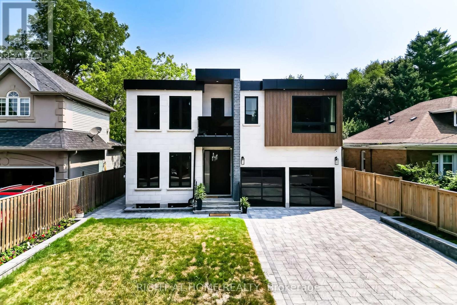 












203 SCARBORO CRESCENT

,
Toronto (Cliffcrest),




Ontario
M1M2J6

