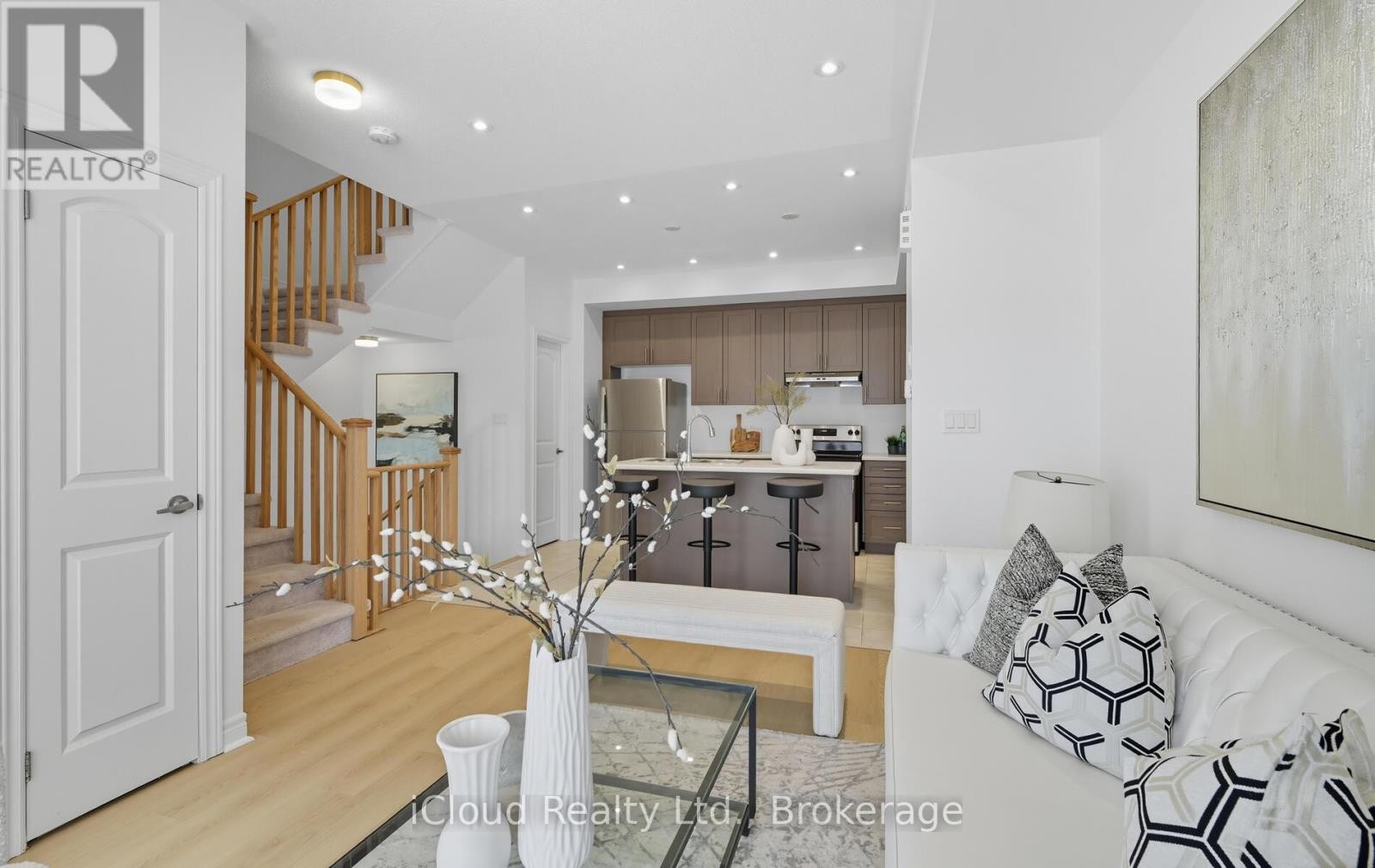 












1117 LOCKIE DRIVE

,
Oshawa (Kedron),




Ontario
L1L0R9

