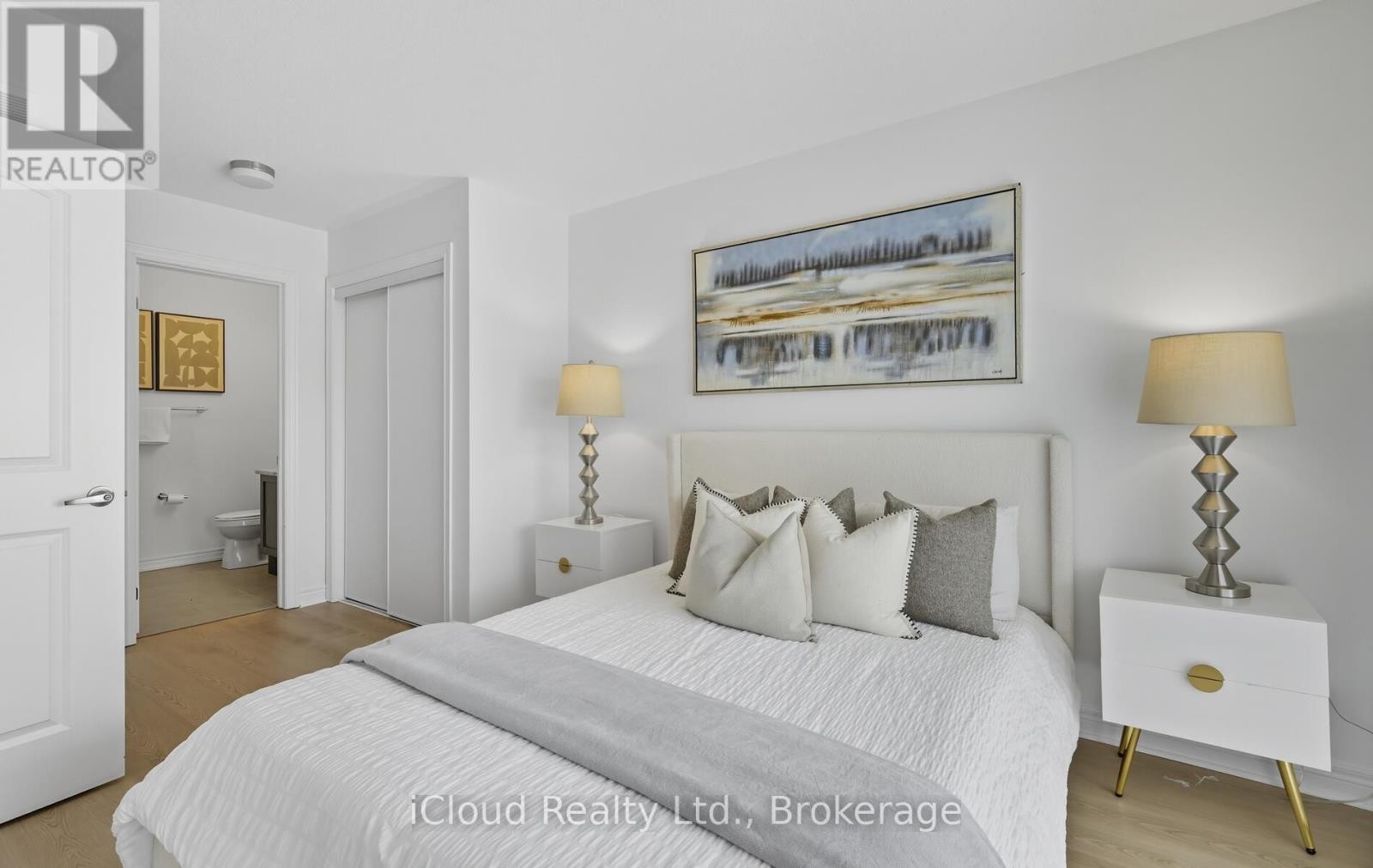 












1117 LOCKIE DRIVE

,
Oshawa (Kedron),




Ontario
L1L0R9

