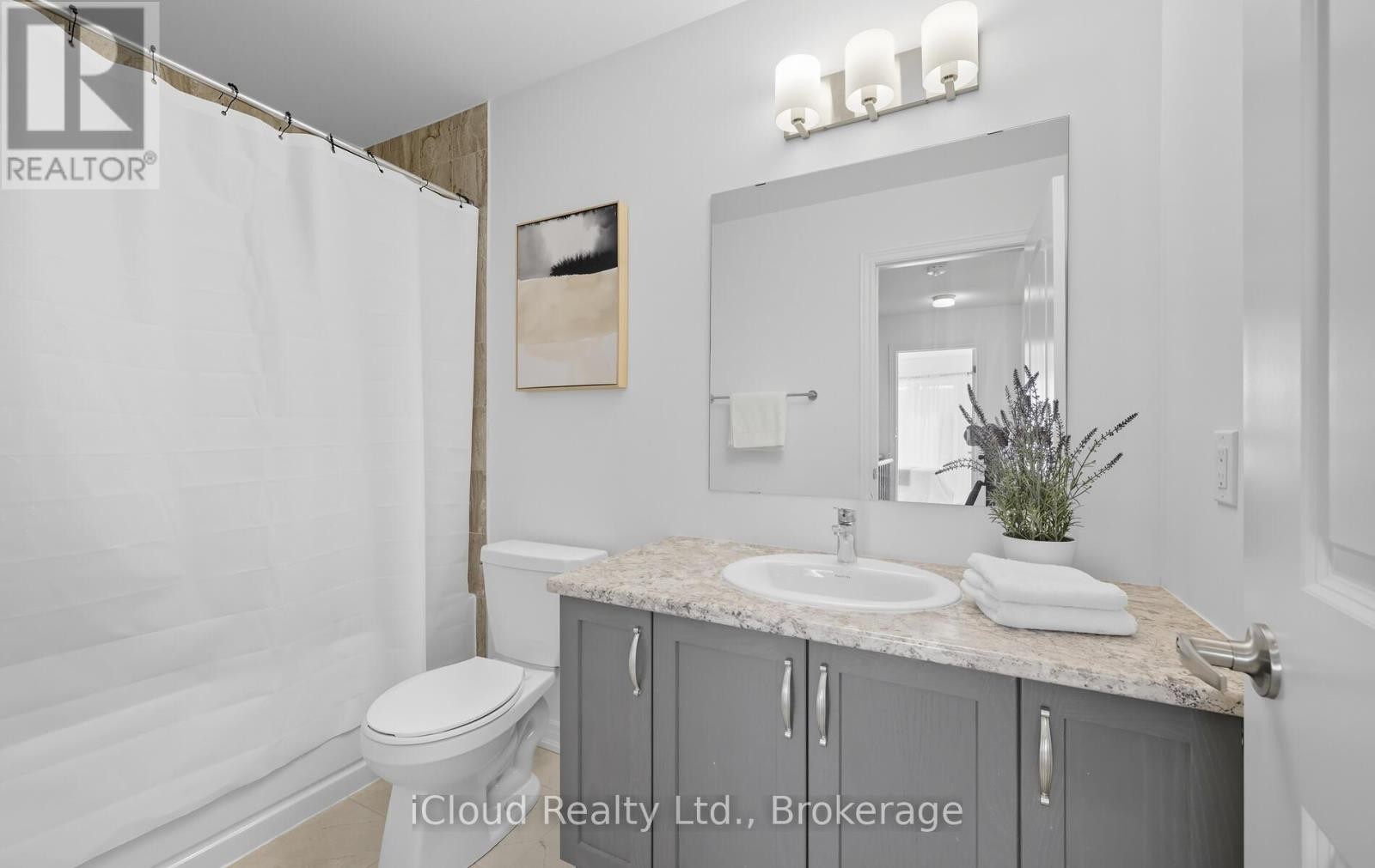 












1117 LOCKIE DRIVE

,
Oshawa (Kedron),




Ontario
L1L0R9

