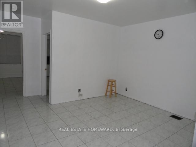 












2438 DANFORTH AVENUE

,
Toronto (East End-Danforth),




Ontario
M4C1K9

