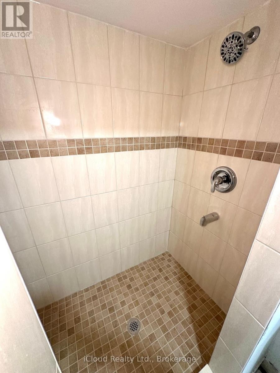 












26 FROLICK CRESCENT

,
Toronto (Morningside),




Ontario
M1G3E7

