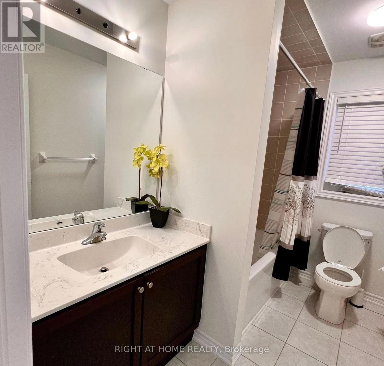 












18 GOHEEN STREET

,
Clarington (Newcastle),




Ontario
L1B0K7

