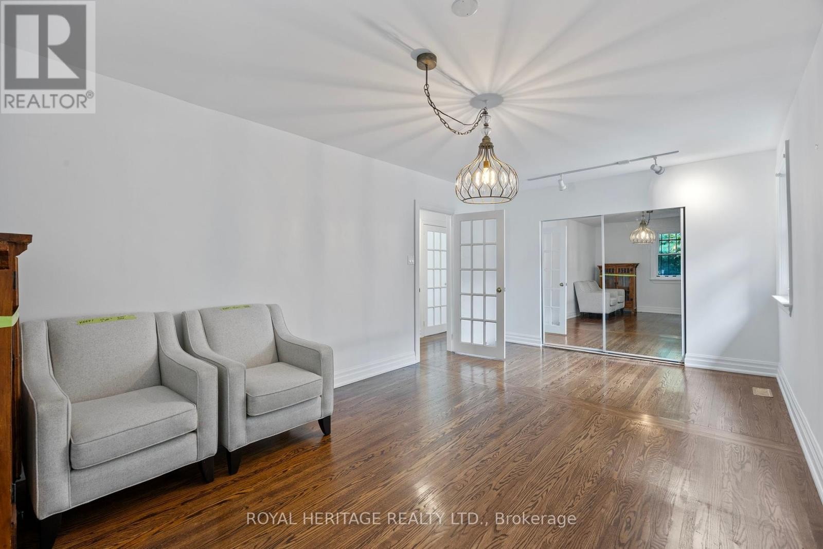 












32 BEATH STREET

,
Toronto (West Hill),




Ontario
M1E3J3

