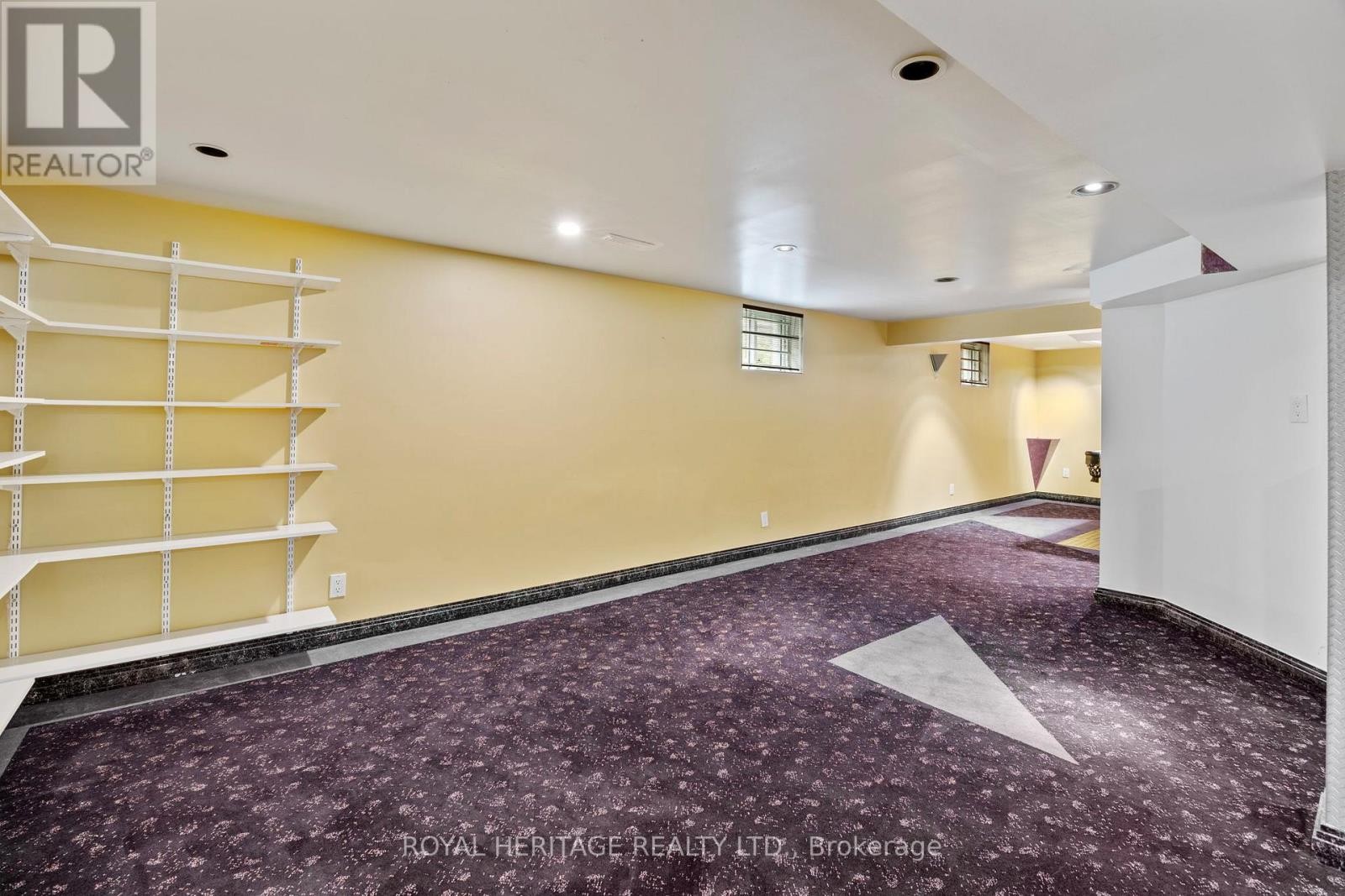 












32 BEATH STREET

,
Toronto (West Hill),




Ontario
M1E3J3

