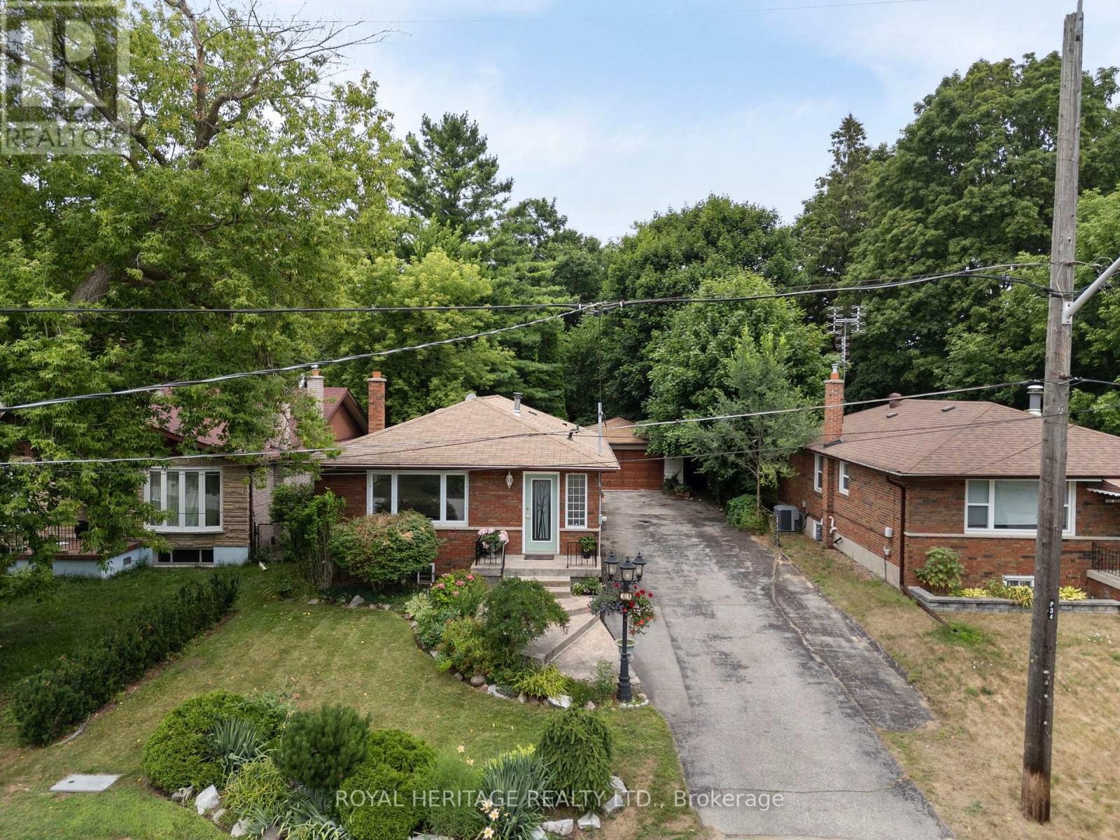 












32 BEATH STREET

,
Toronto (West Hill),




Ontario
M1E3J3

