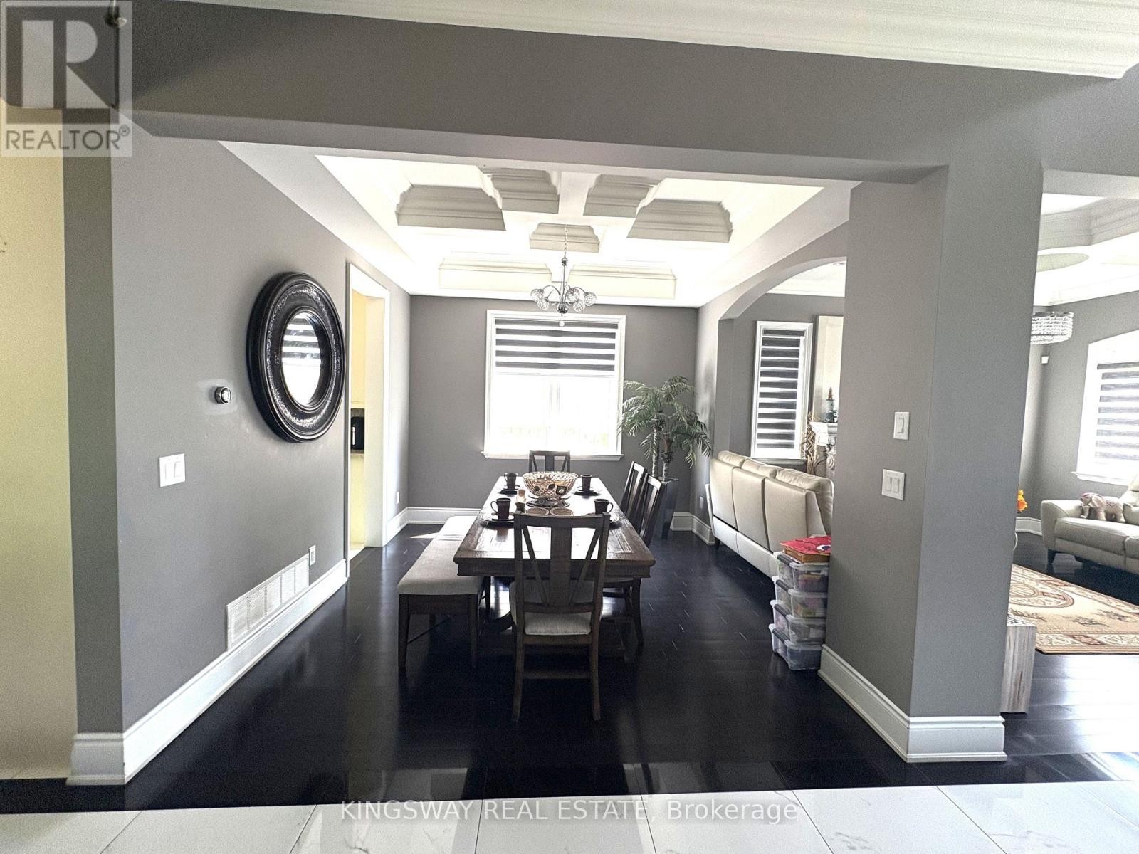 












3686 ELLESMERE ROAD S

,
Toronto (Highland Creek),




Ontario
M1C1H6

