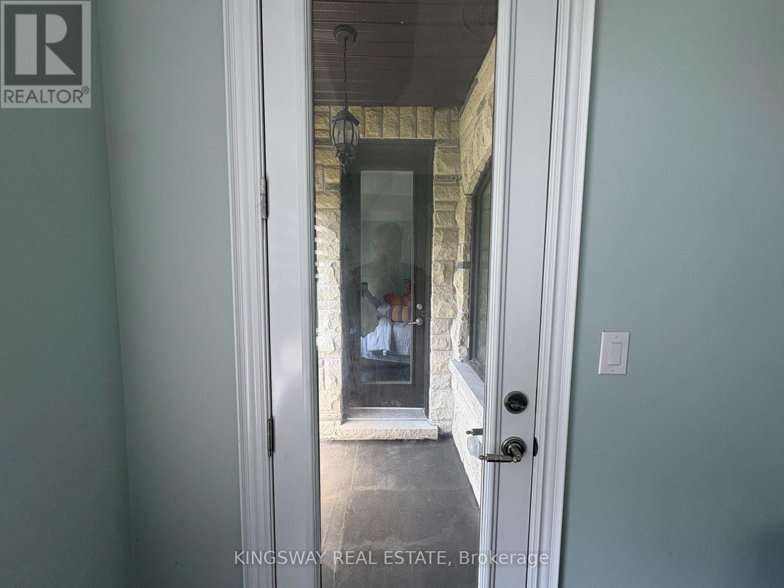 












3686 ELLESMERE ROAD S

,
Toronto (Highland Creek),




Ontario
M1C1H6

