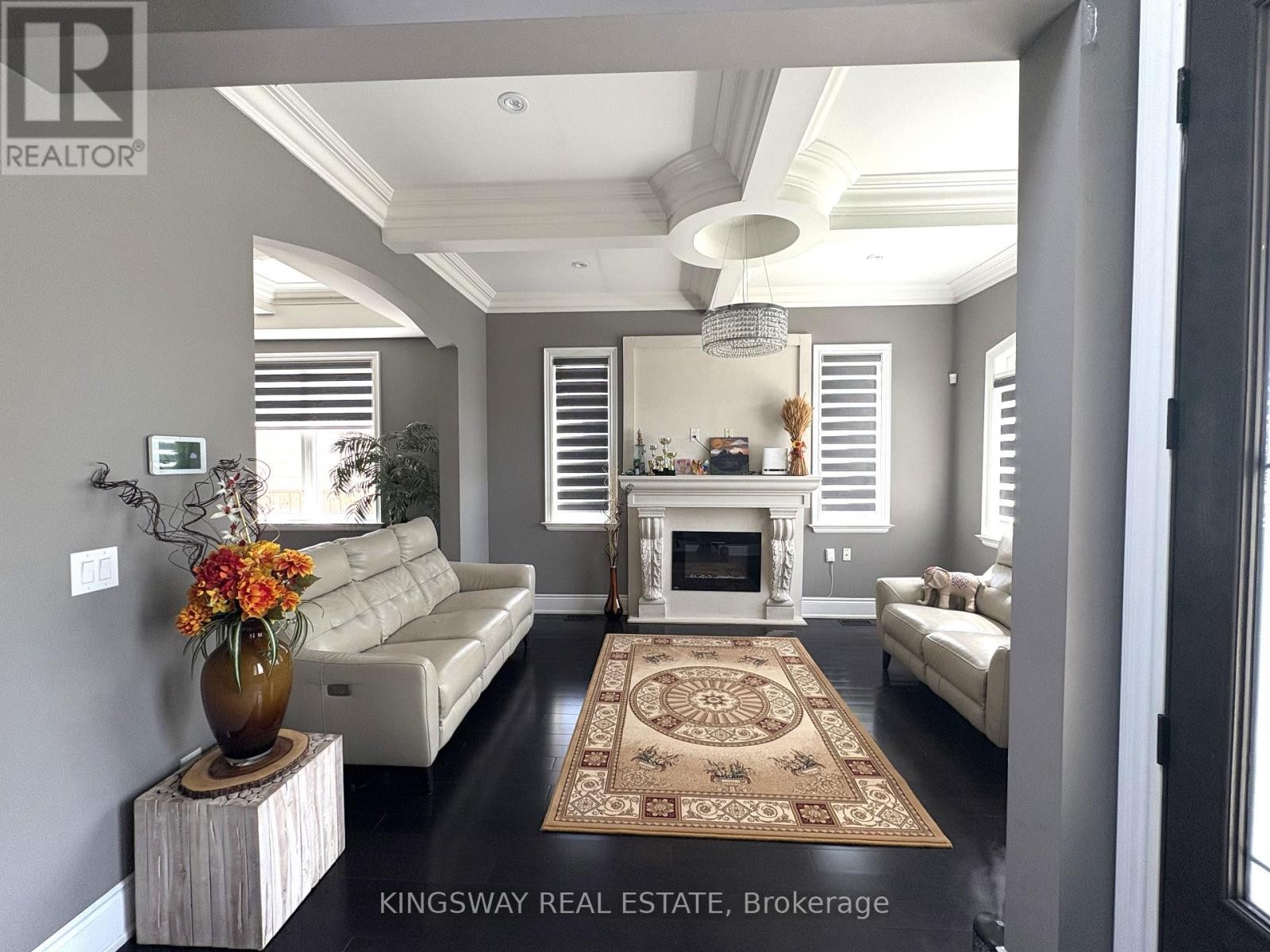 












3686 ELLESMERE ROAD S

,
Toronto (Highland Creek),




Ontario
M1C1H6

