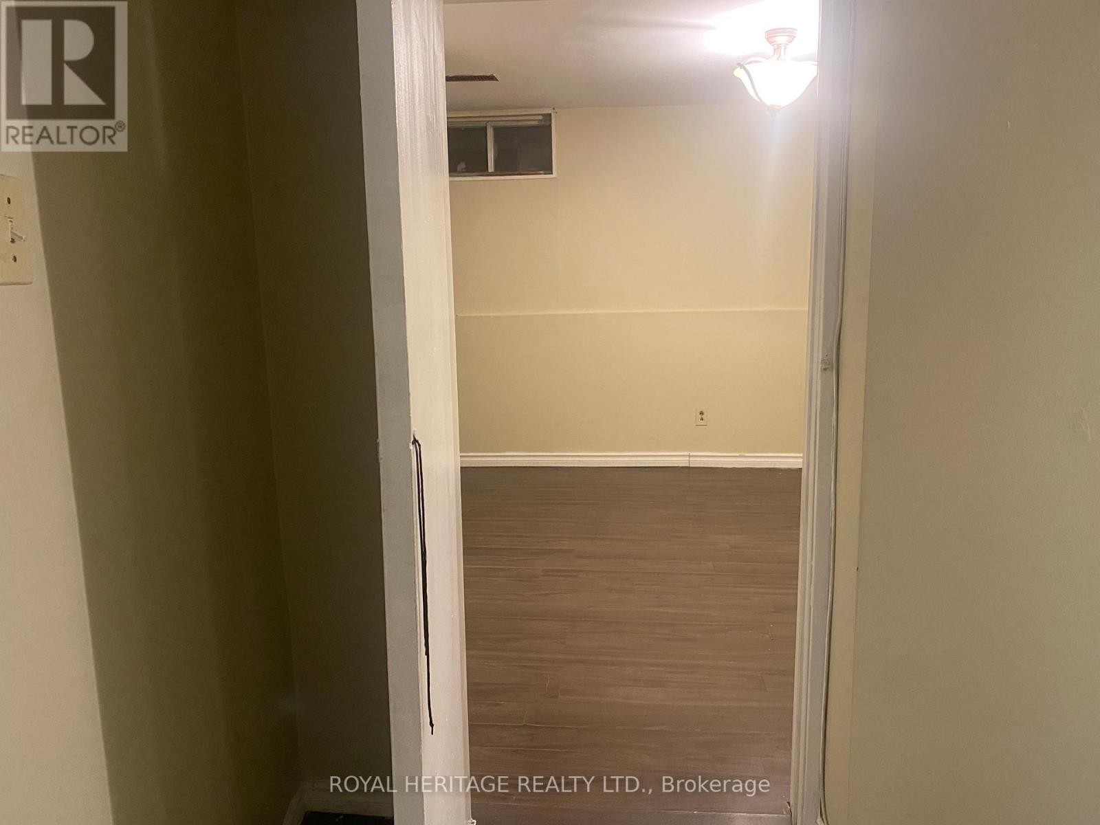 












8 RYECLIFFE COURT

,
Toronto (Rouge),




Ontario
M1B4W1

