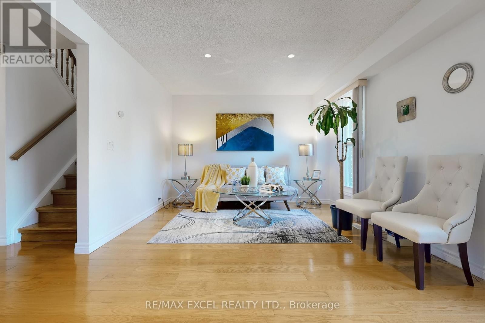












29 GREEN SPRING DRIVE

,
Toronto (Milliken),




Ontario
M1V2A9

