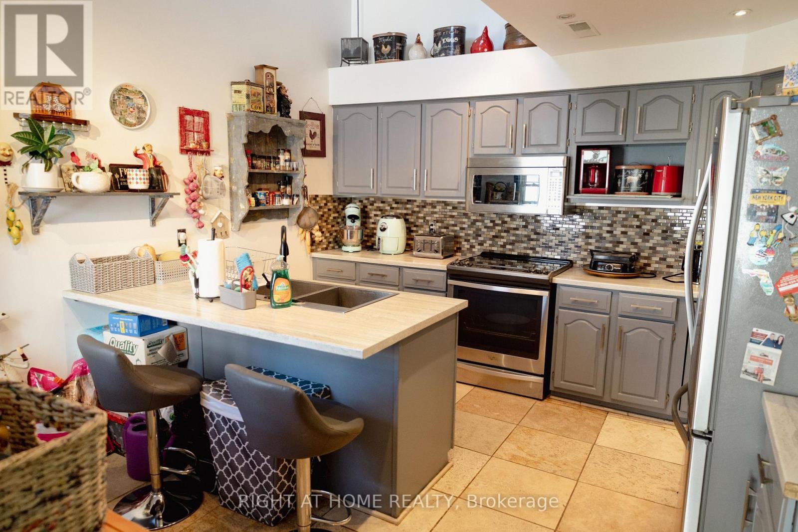 












D-7 - 1663 NASH ROAD

,
Clarington (Courtice),




Ontario
L1E1S8

