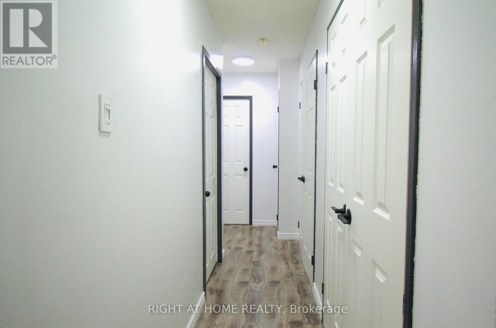 












216 - 100 DUNDALK DRIVE

,
Toronto (Dorset Park),




Ontario
M1P4V2

