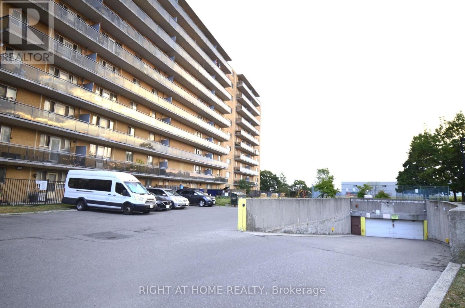 












216 - 100 DUNDALK DRIVE

,
Toronto (Dorset Park),




Ontario
M1P4V2


