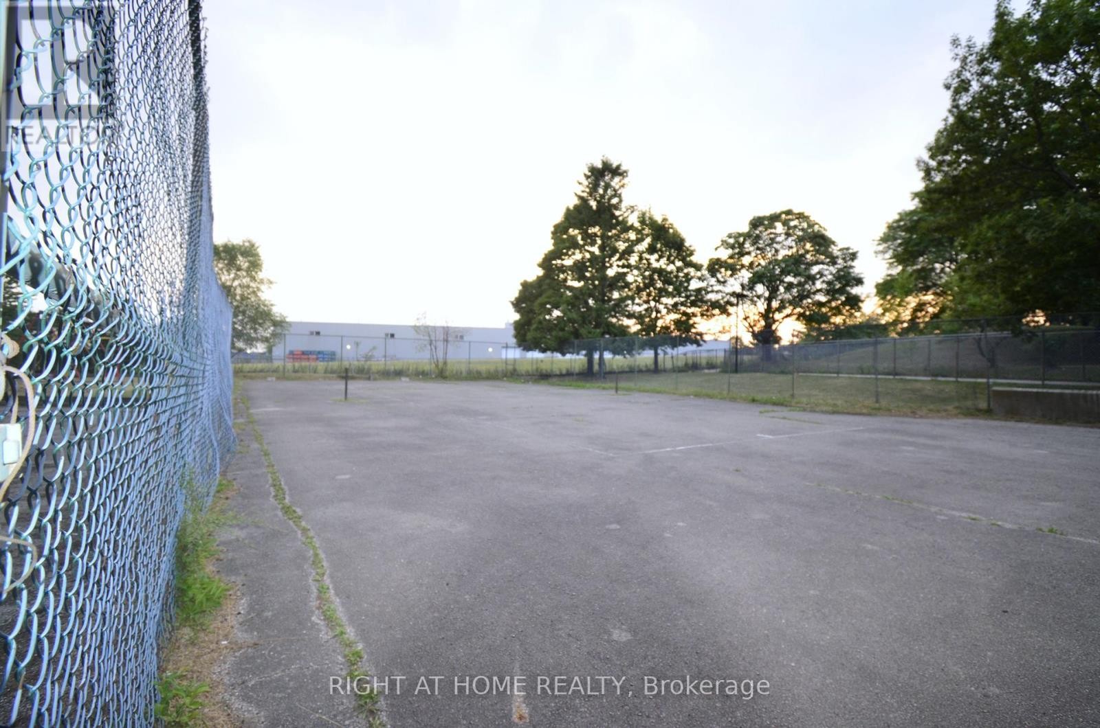 












216 - 100 DUNDALK DRIVE

,
Toronto (Dorset Park),




Ontario
M1P4V2

