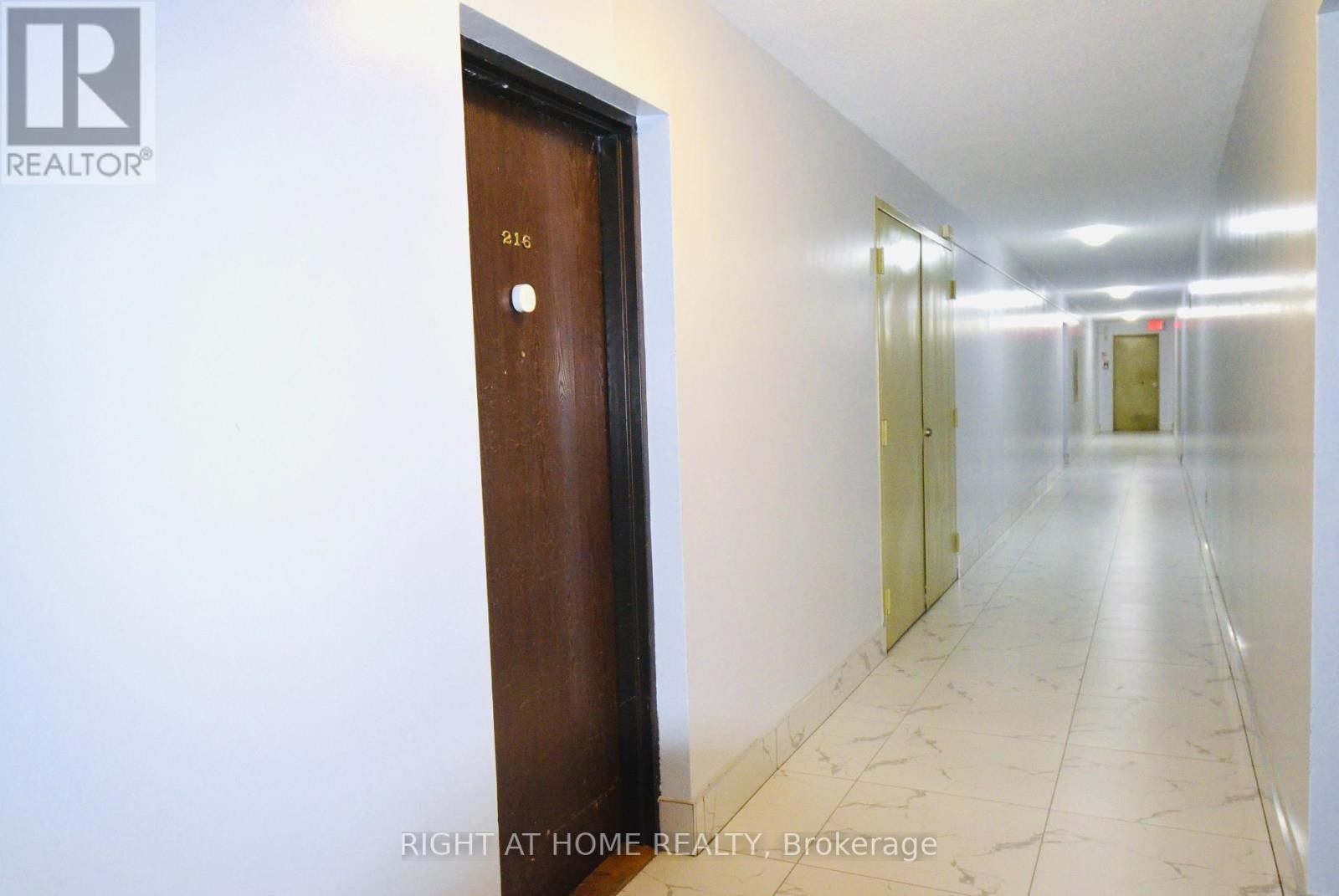 












216 - 100 DUNDALK DRIVE

,
Toronto (Dorset Park),




Ontario
M1P4V2

