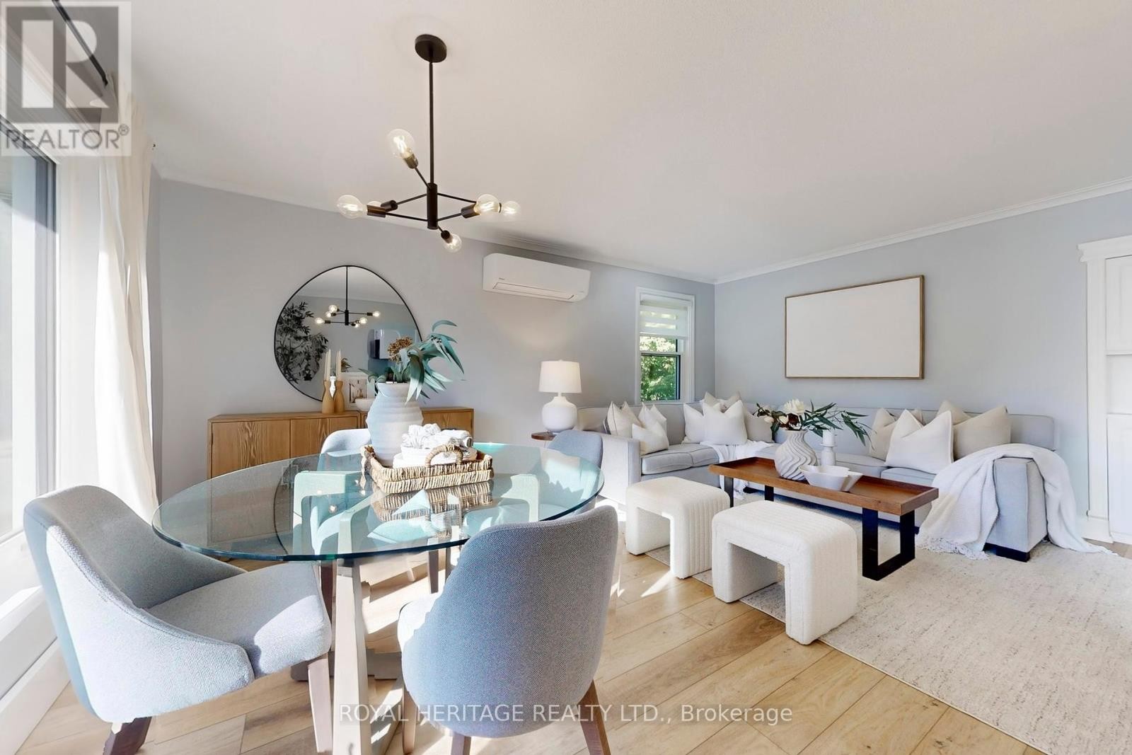 












233 PALACE STREET

,
Whitby (Downtown Whitby),




Ontario
L1N5G1

