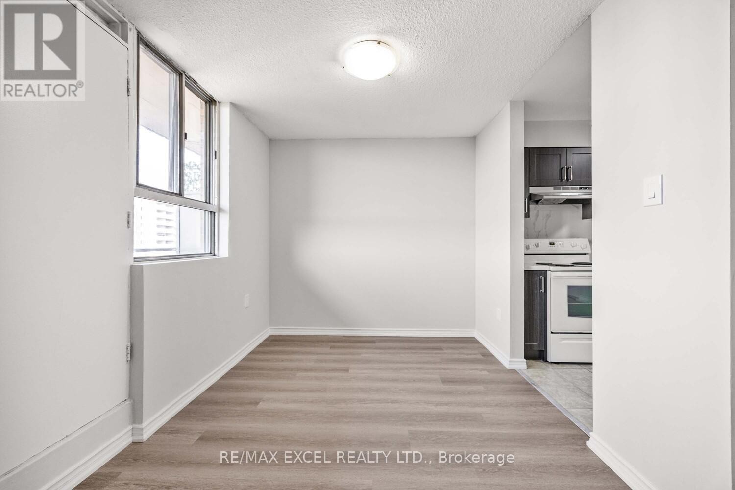 












817 - 100 DUNDALK DRIVE

,
Toronto (Dorset Park),




Ontario
M1P4V2

