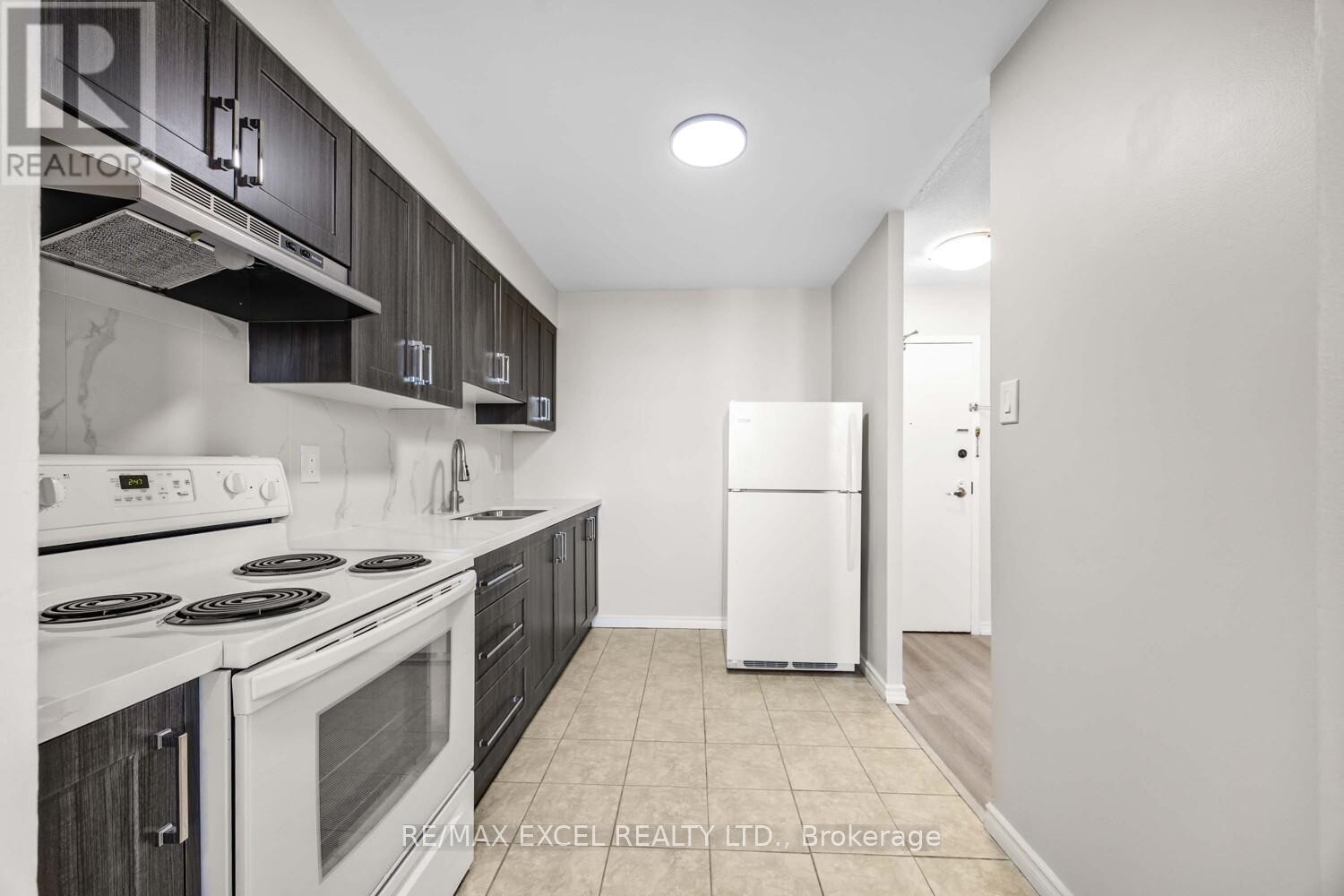 












817 - 100 DUNDALK DRIVE

,
Toronto (Dorset Park),




Ontario
M1P4V2

