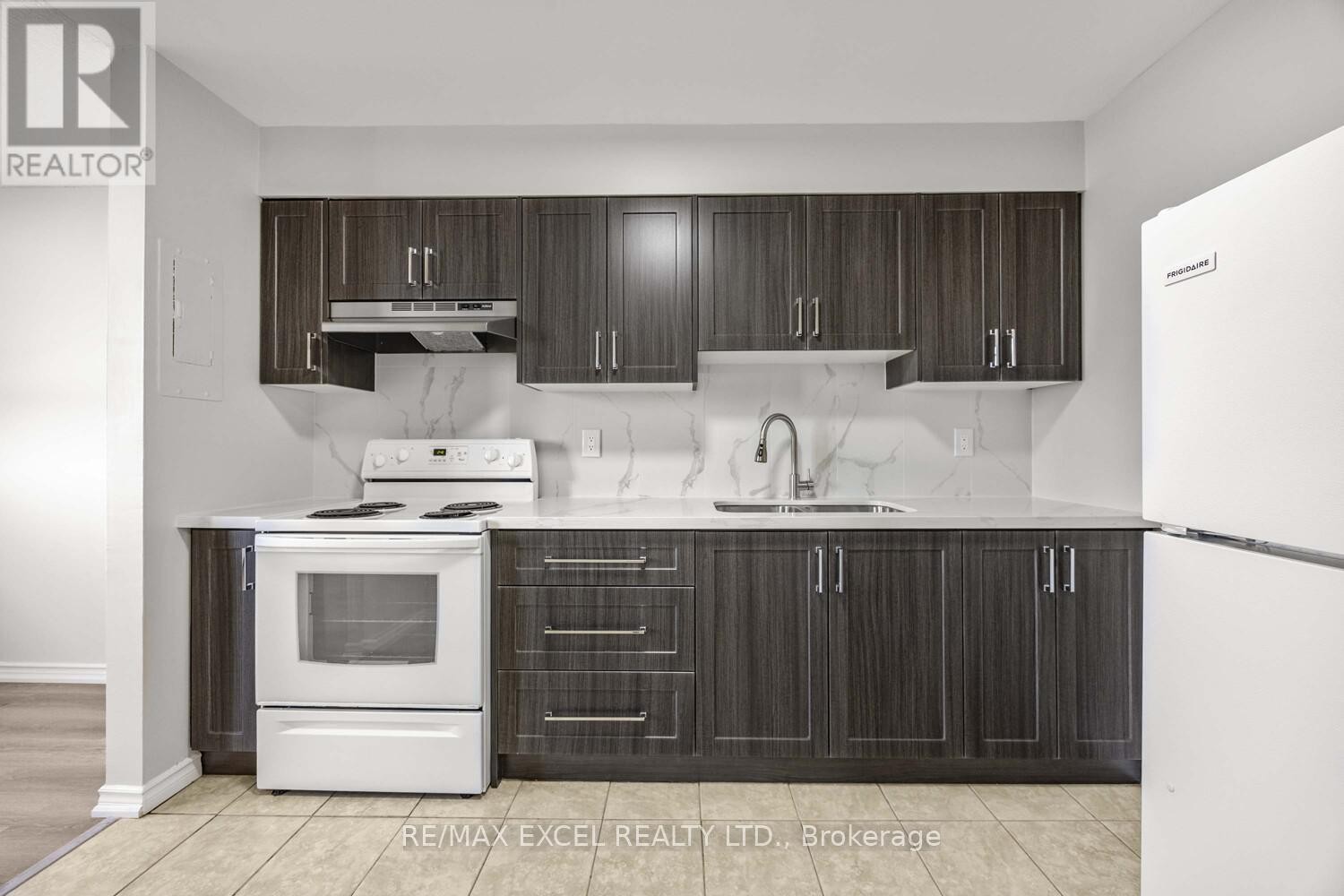 












817 - 100 DUNDALK DRIVE

,
Toronto (Dorset Park),




Ontario
M1P4V2

