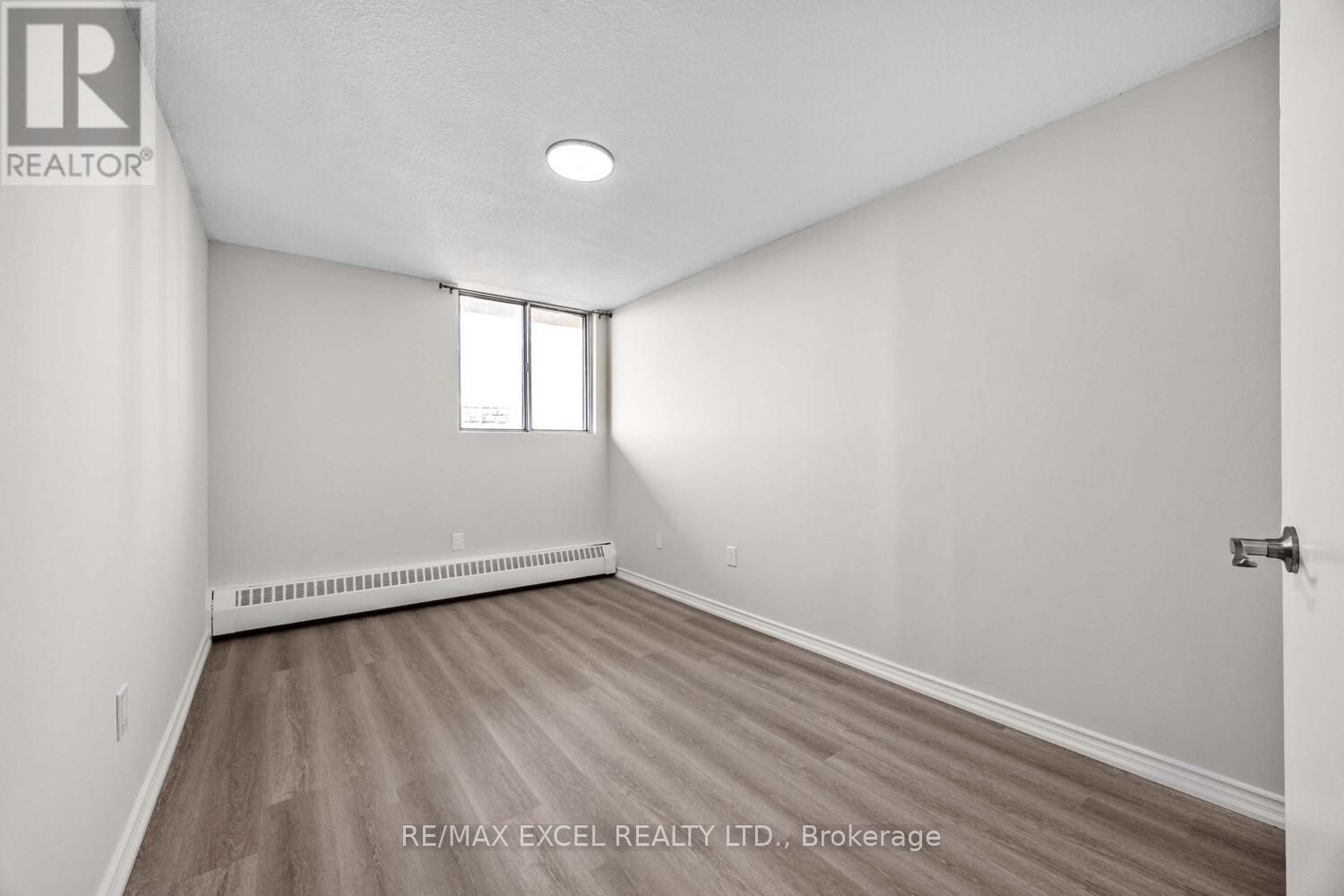 












817 - 100 DUNDALK DRIVE

,
Toronto (Dorset Park),




Ontario
M1P4V2

