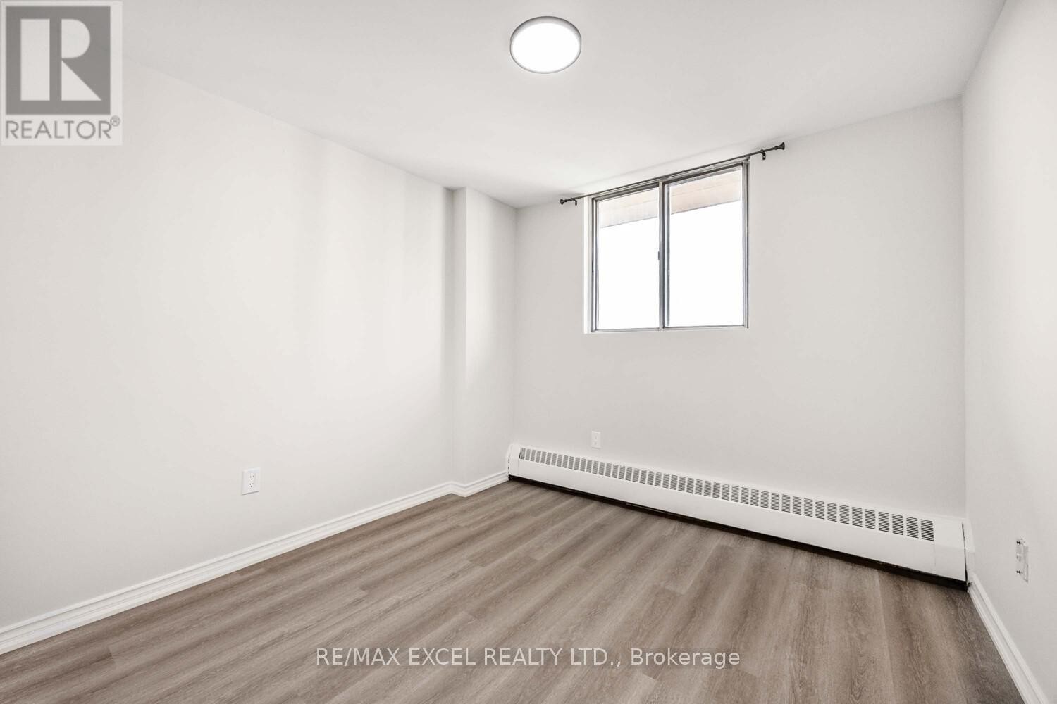 












817 - 100 DUNDALK DRIVE

,
Toronto (Dorset Park),




Ontario
M1P4V2

