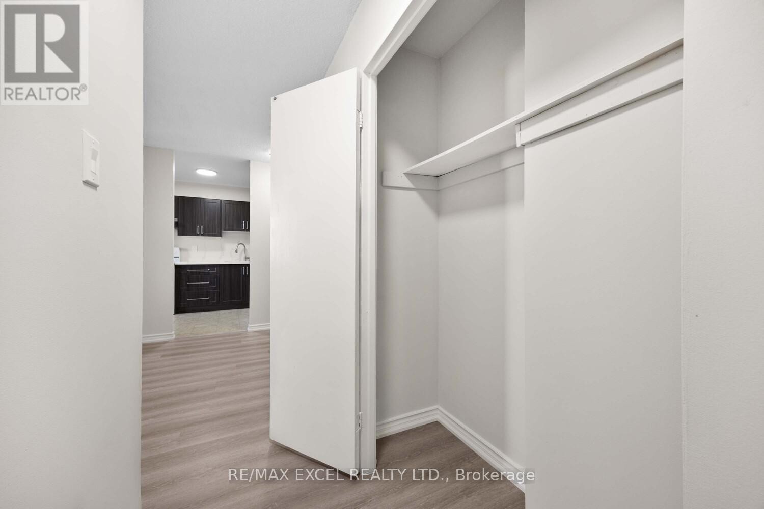 












817 - 100 DUNDALK DRIVE

,
Toronto (Dorset Park),




Ontario
M1P4V2

