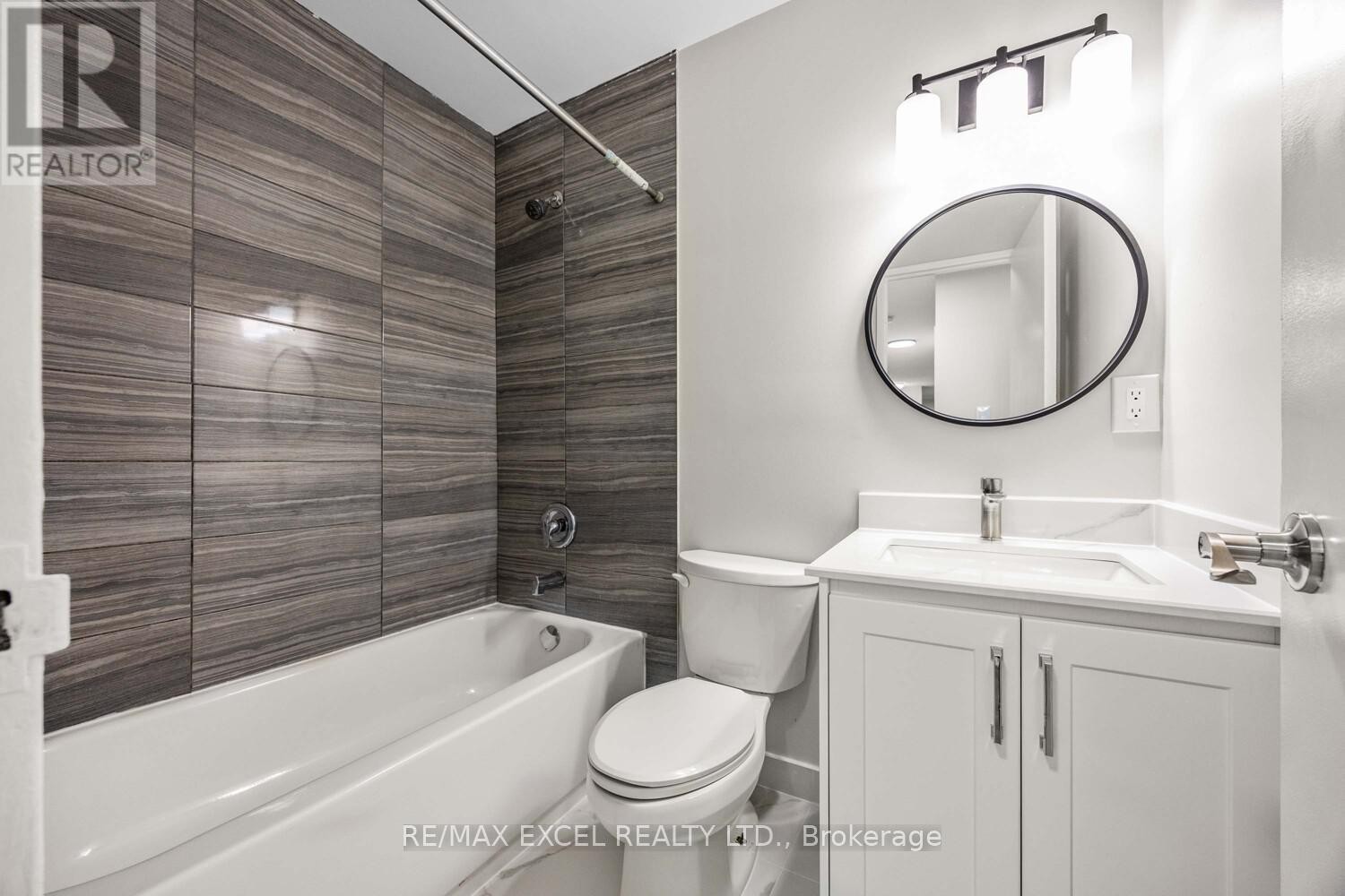 












817 - 100 DUNDALK DRIVE

,
Toronto (Dorset Park),




Ontario
M1P4V2


