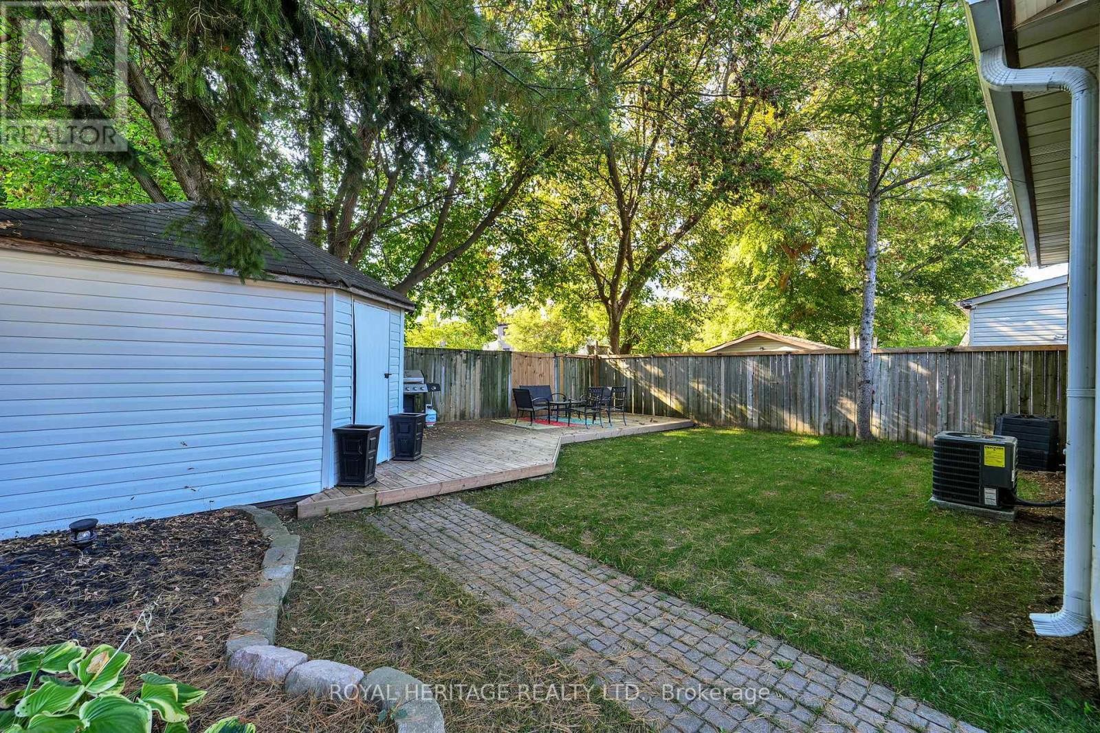 












228 COURT STREET

,
Oshawa (Central),




Ontario
L1H4W7

