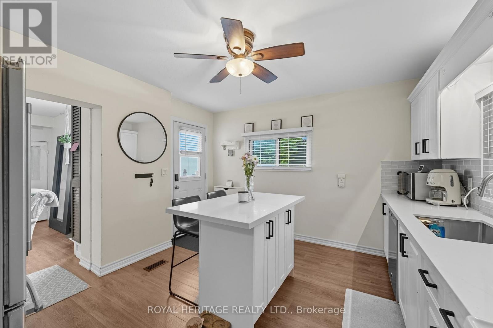 












228 COURT STREET

,
Oshawa (Central),




Ontario
L1H4W7

