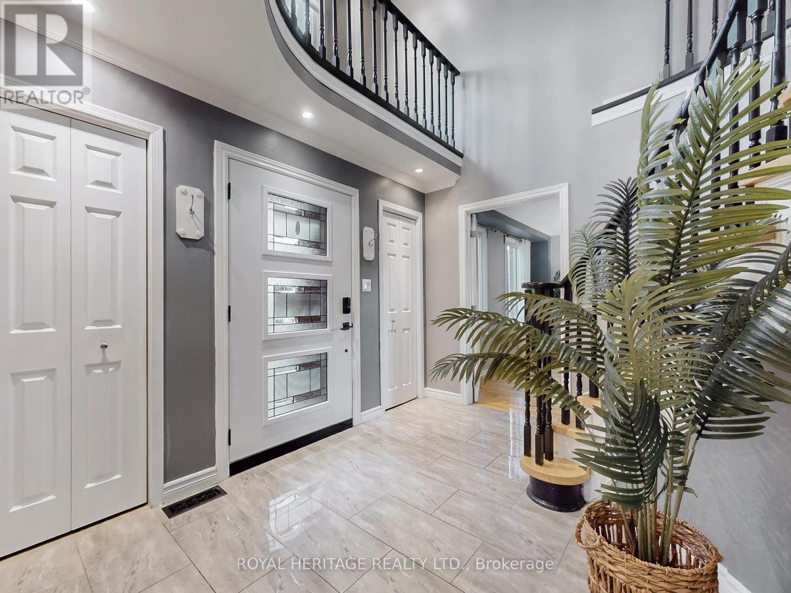 












138 WILLIAM STEPHENSON DRIVE

,
Whitby (Blue Grass Meadows),




Ontario
L1N8V3

