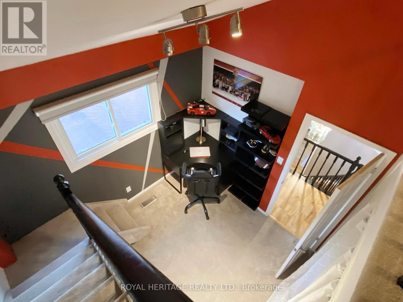 












138 WILLIAM STEPHENSON DRIVE

,
Whitby (Blue Grass Meadows),




Ontario
L1N8V3

