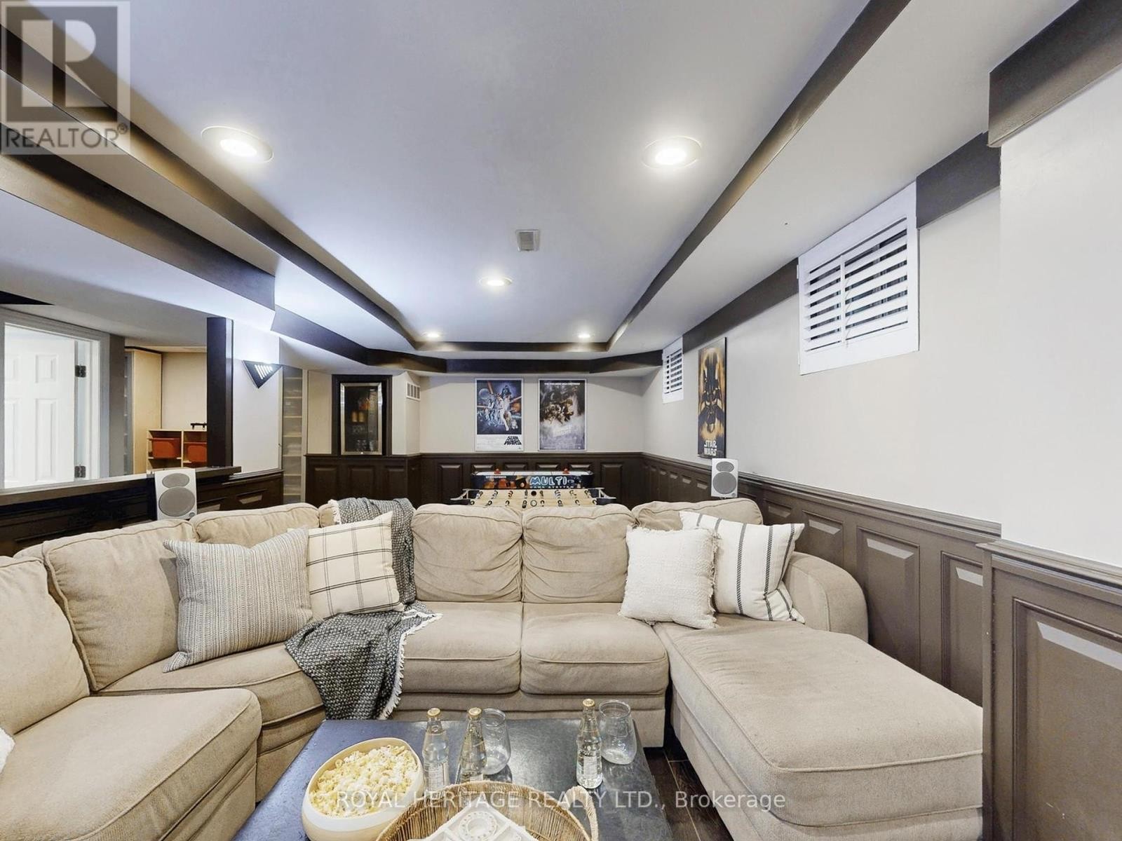 












138 WILLIAM STEPHENSON DRIVE

,
Whitby (Blue Grass Meadows),




Ontario
L1N8V3

