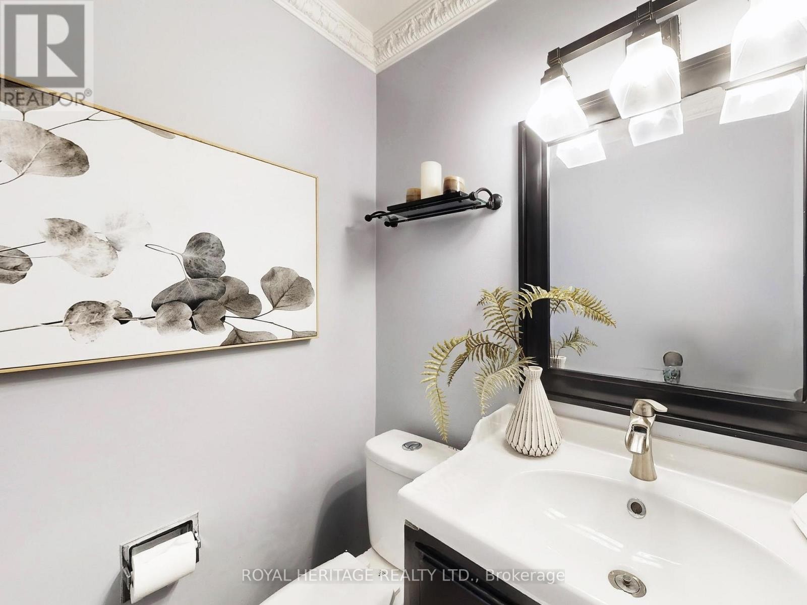 












138 WILLIAM STEPHENSON DRIVE

,
Whitby (Blue Grass Meadows),




Ontario
L1N8V3

