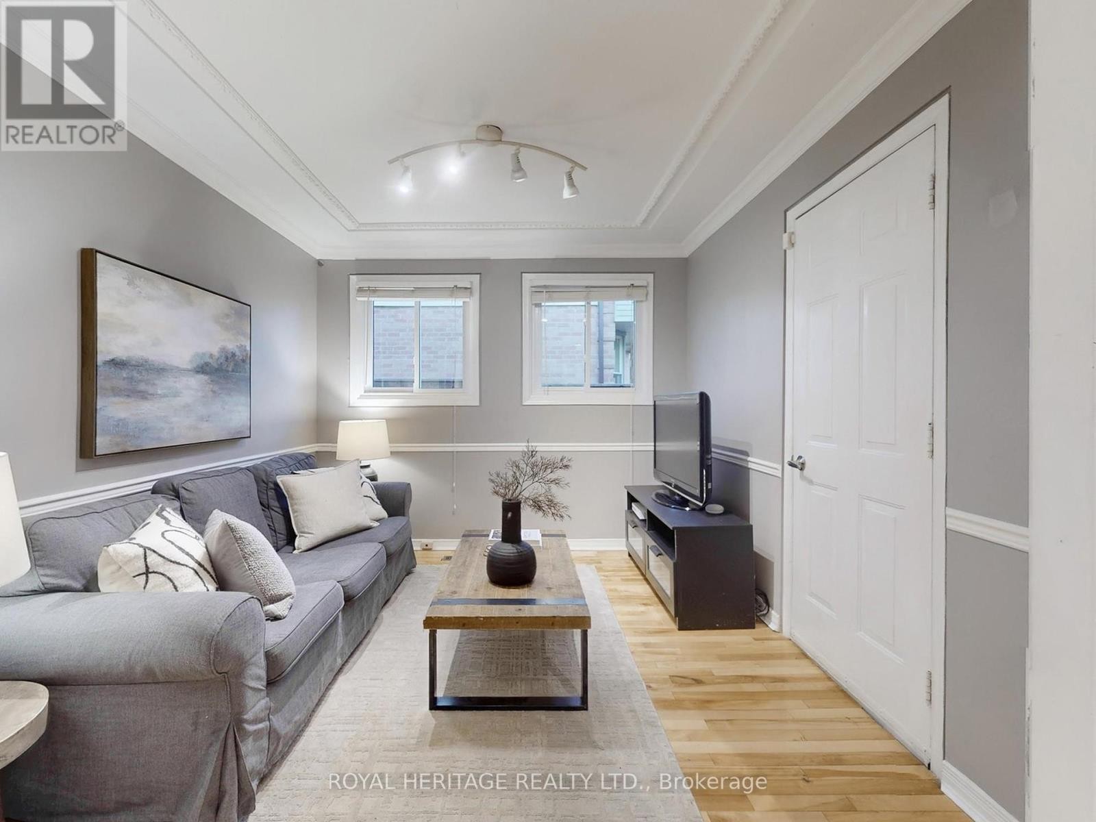 












138 WILLIAM STEPHENSON DRIVE

,
Whitby (Blue Grass Meadows),




Ontario
L1N8V3

